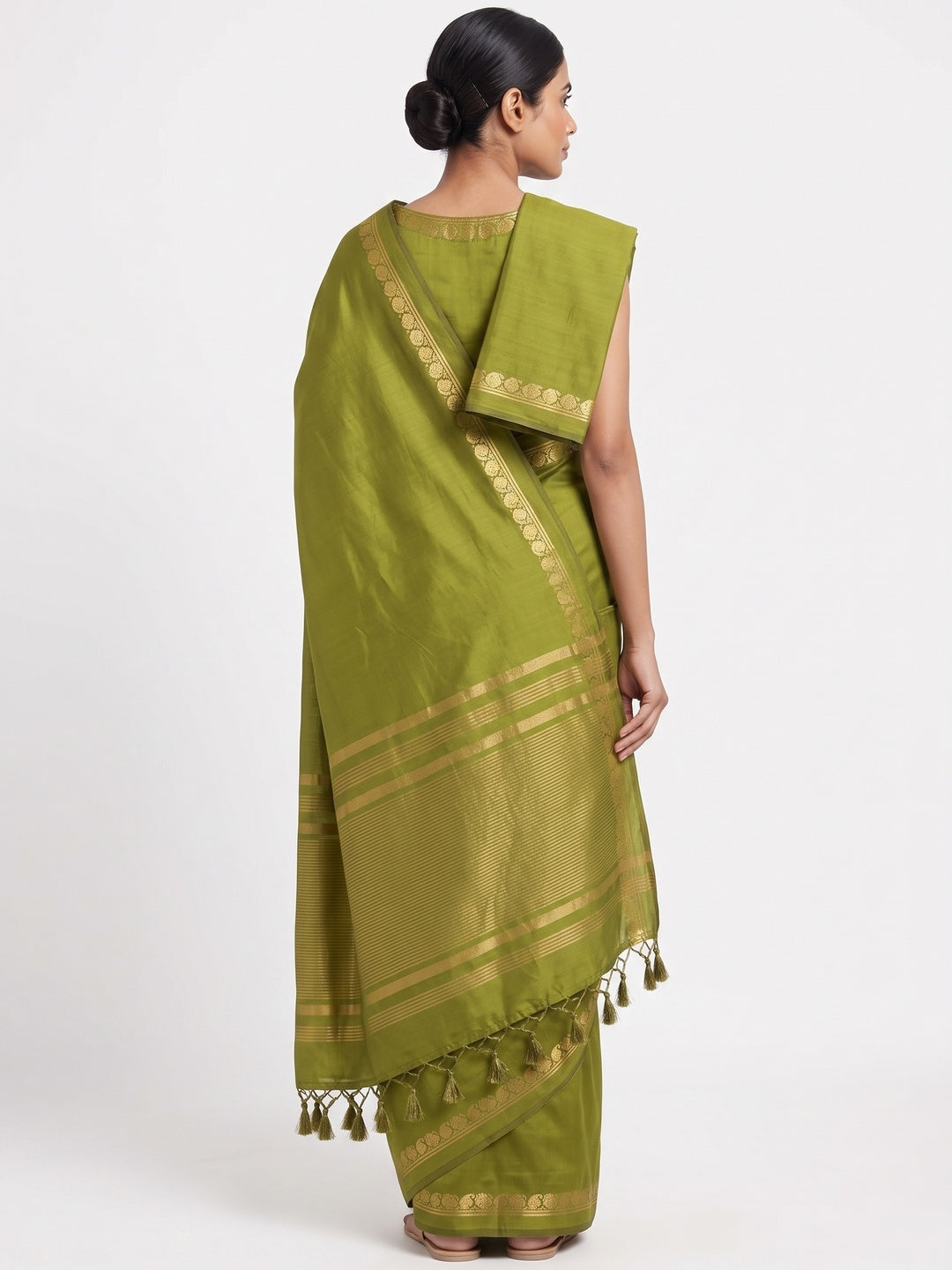 Classic Green Solid Weaving Mysore Silk Saree Accented With Floral Border & Tassel Pallu - Image 2