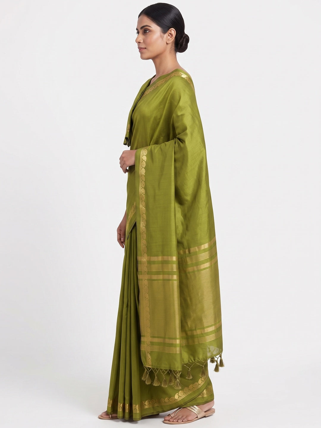 Classic Green Solid Weaving Mysore Silk Saree Accented With Floral Border & Tassel Pallu - Image 3