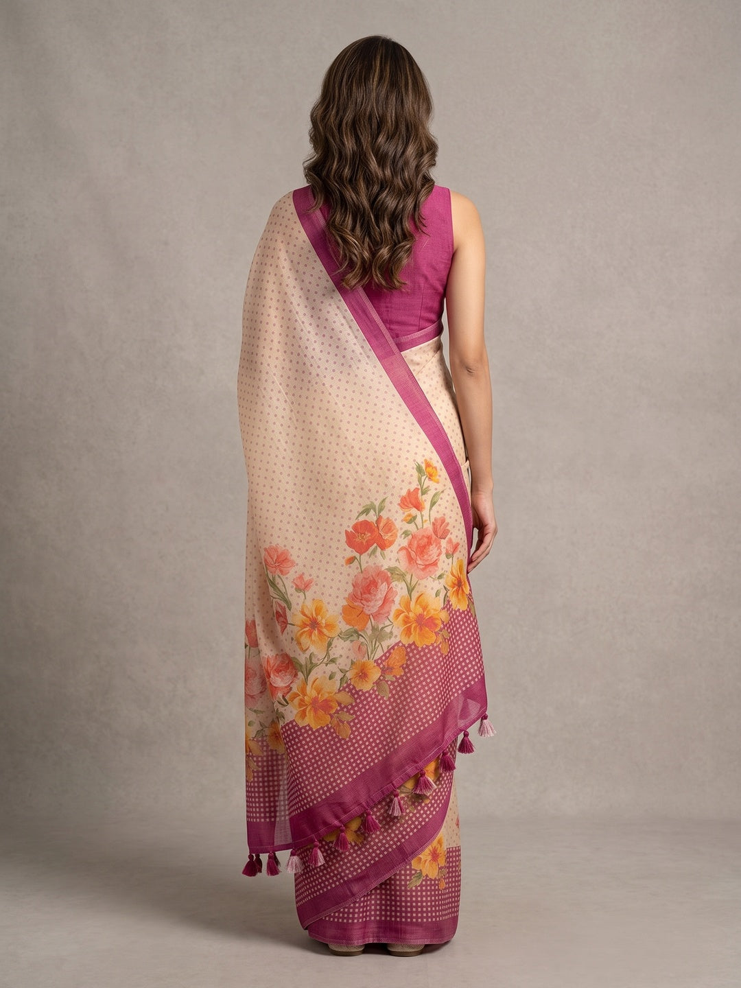 Peachmode Off White Magenta Floral Soft Linen Saree - Image 4