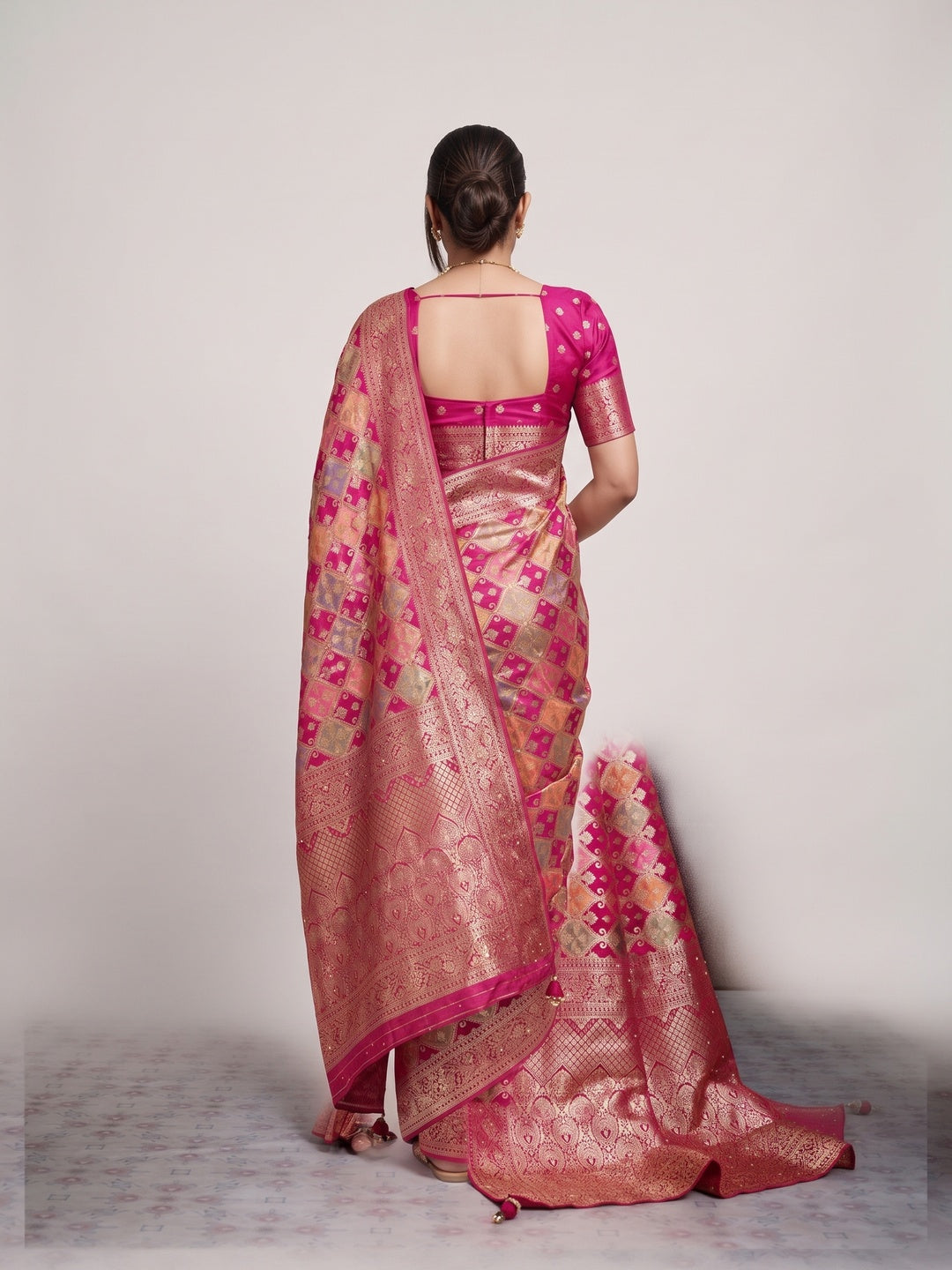 Peachmode Pink Satin Saree - Image 5