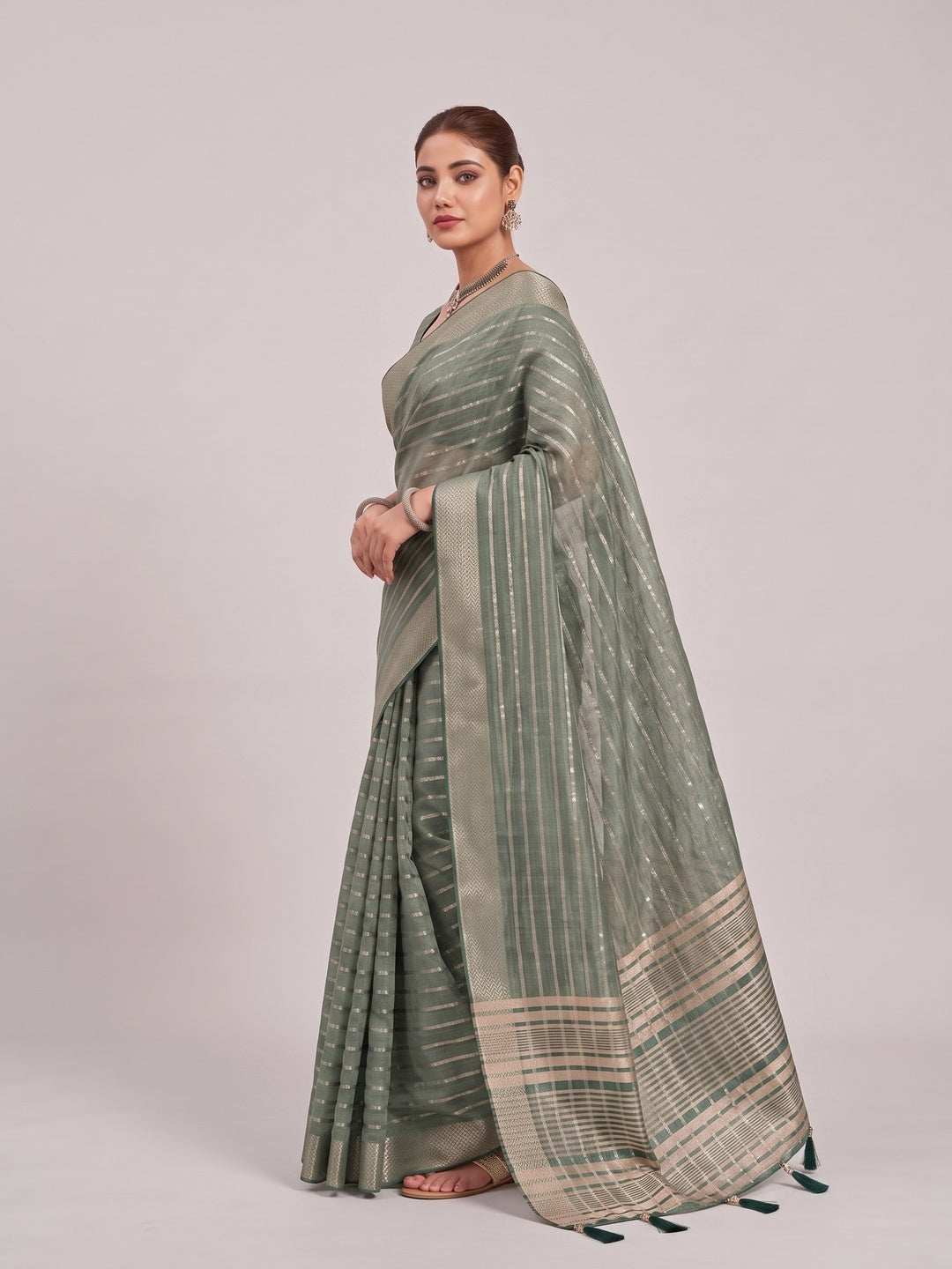 Peachmode Green Cotton Blend Saree - Image 4