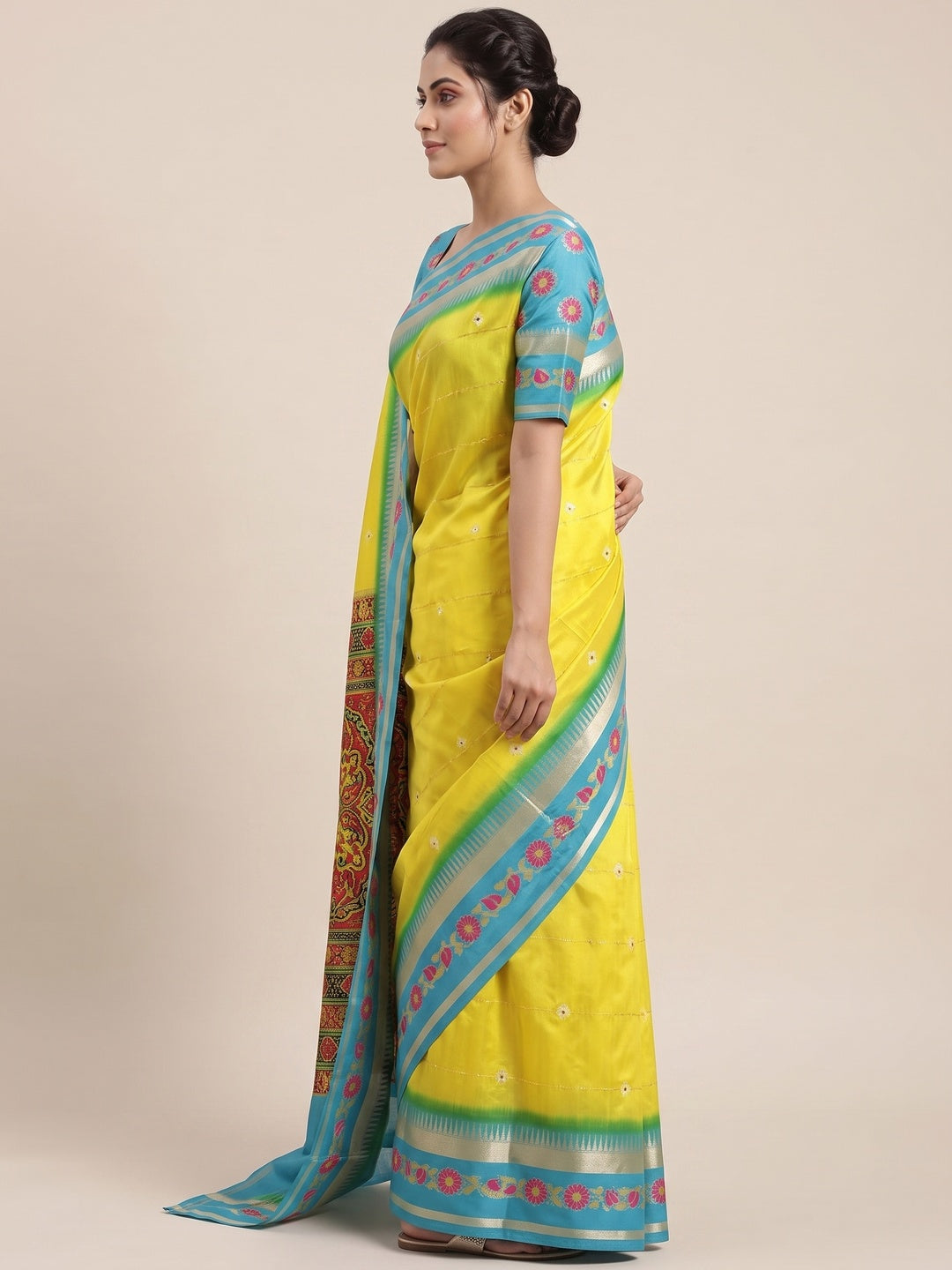 Stylish Lemon Yellow Cotton Blend Saree Featuring Bandhani & Floral Prints With Sparkling Sequins - Image 3