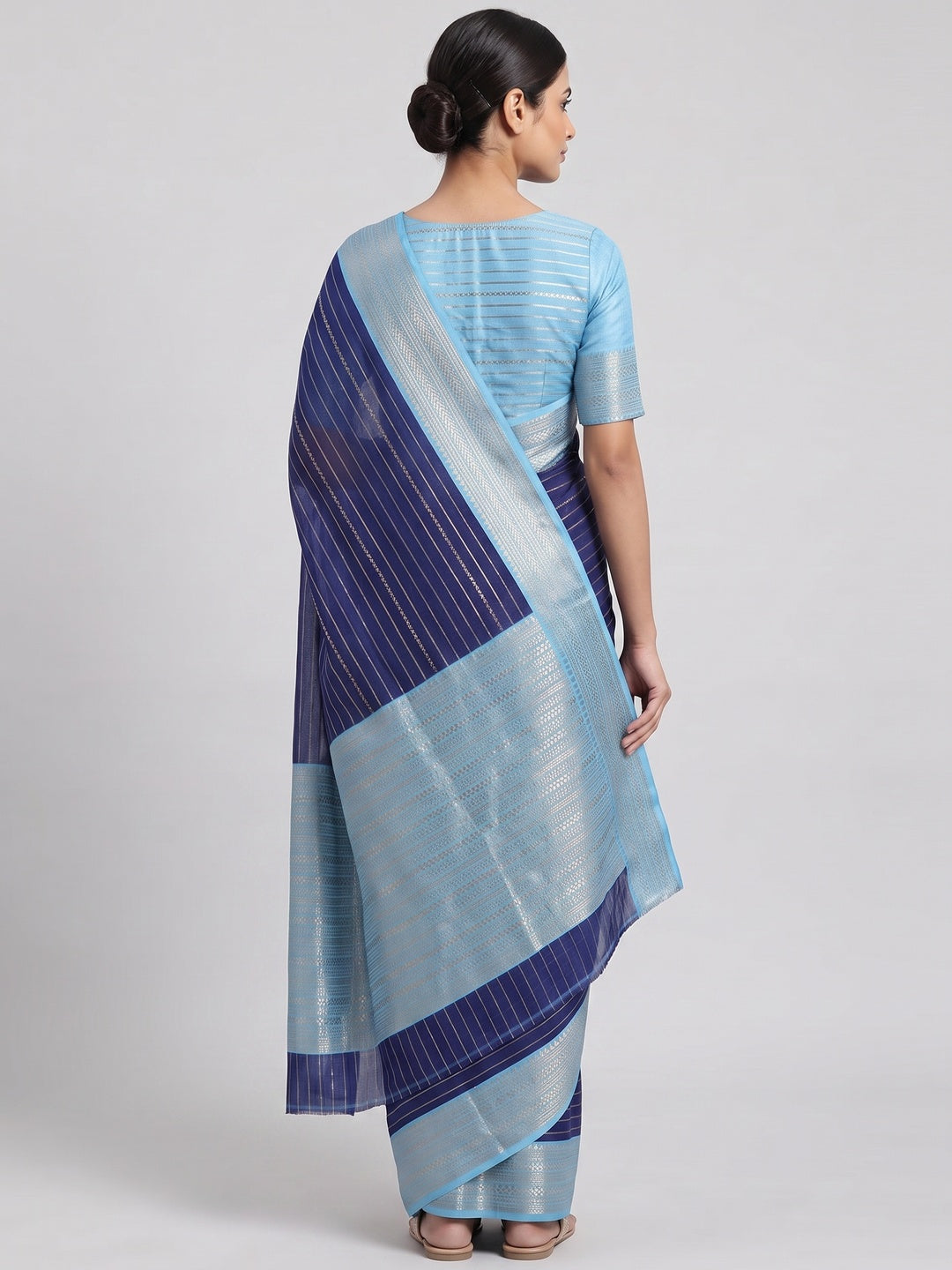 Classic Blue Marshmallow Jacquard Saree Adorned With Refined Striped Zari Weaving Patterns - Image 2