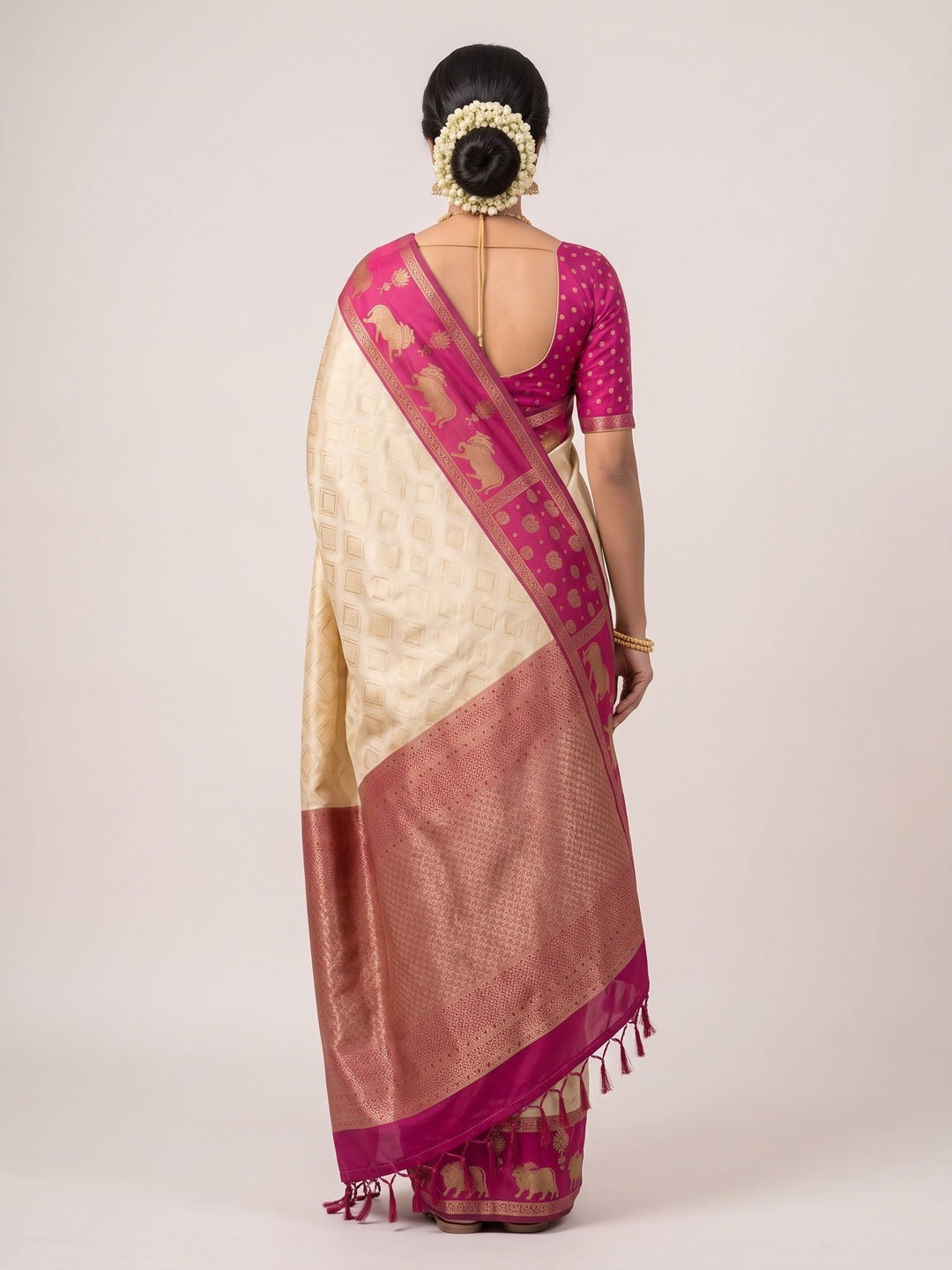 Classic Cream Zari Woven Kanjivaram Silk Saree With Detailed Animal Motif Border & Tassel Pallu - Image 3