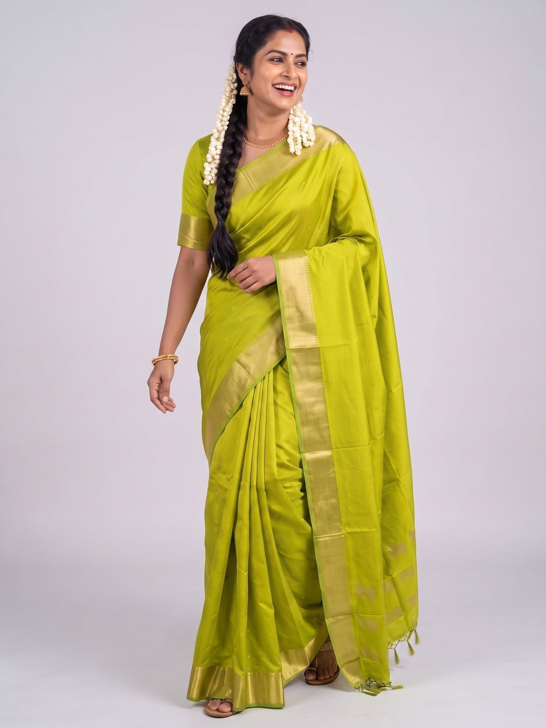 Majestic Parrot Green Horse Motif Woven Soft Silk Blend Saree With Designer Tassel Pallu - Image 5
