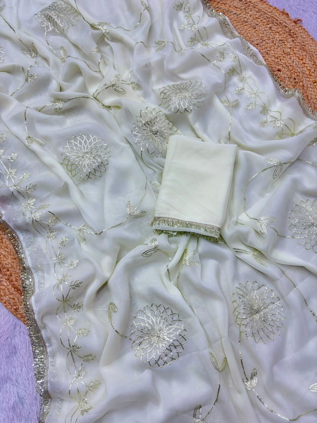 Peachmode White Gota Patti Star Georgette Saree - Image 5