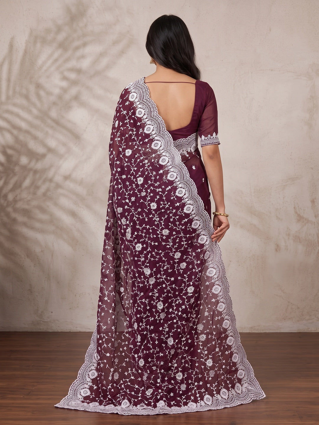 Peachmode Maroon Floral Embroidered Mul Chanderi Saree - Image 4