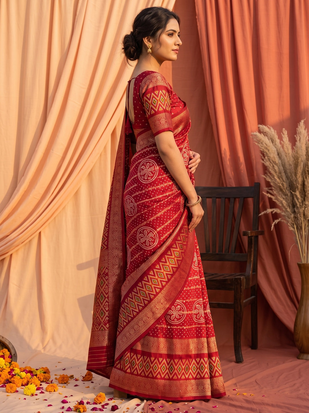 Peachmode Red Bandhani Art Silk Saree - Image 5