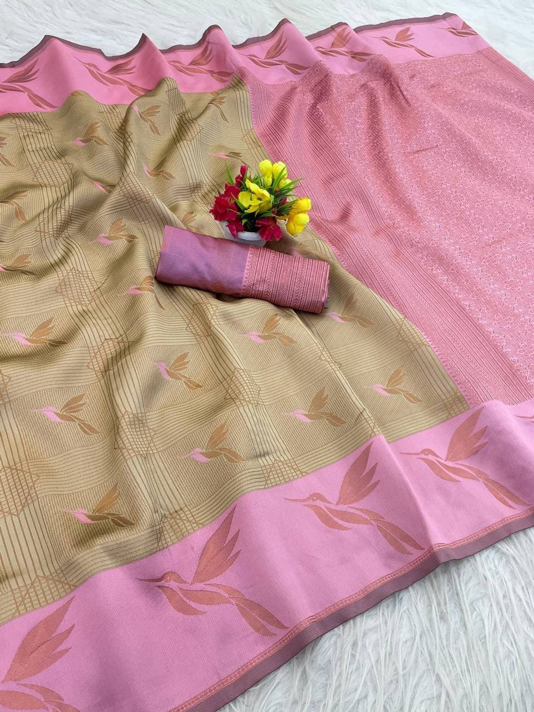 Peachmode Pink Banarasi Silk Zari Saree - Image 3