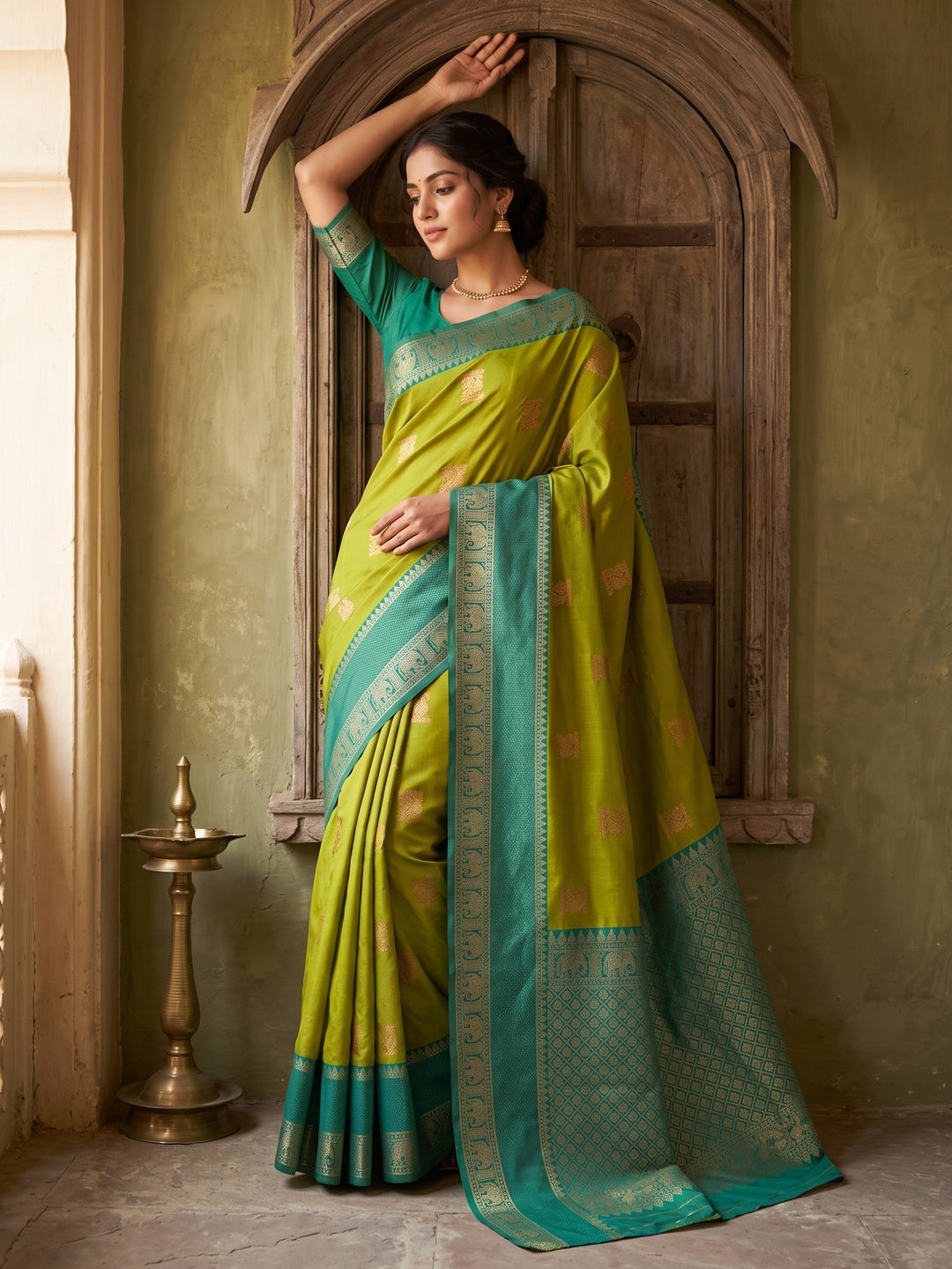 Peachmode Green Kanjivaram Soft Silk Zari Saree - Image 1