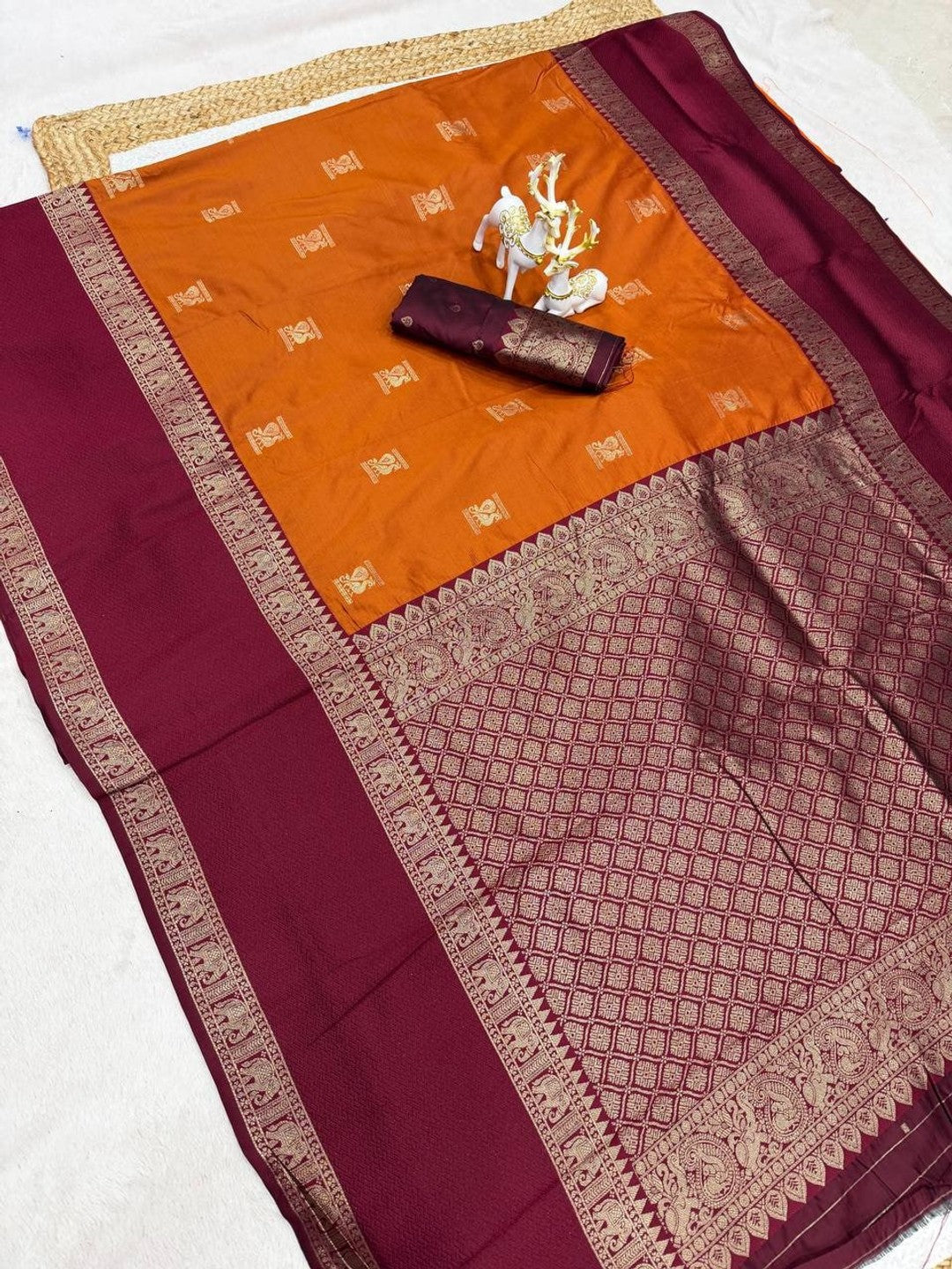 Peachmode Rust Kanjivaram Soft Silk Zari Saree - Image 3