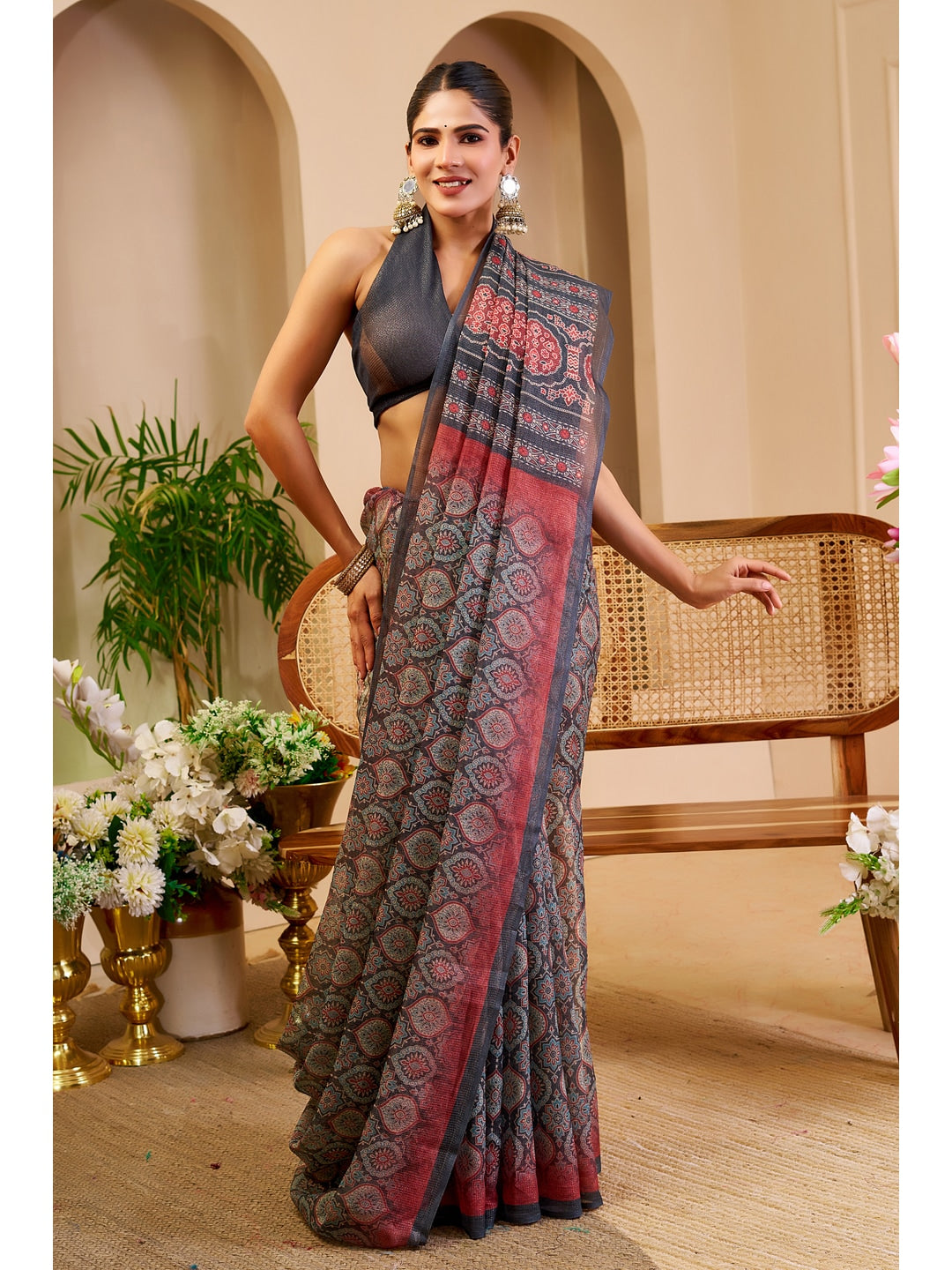 Peachmode Red & Grey Pure Cotton Saree - Image 5