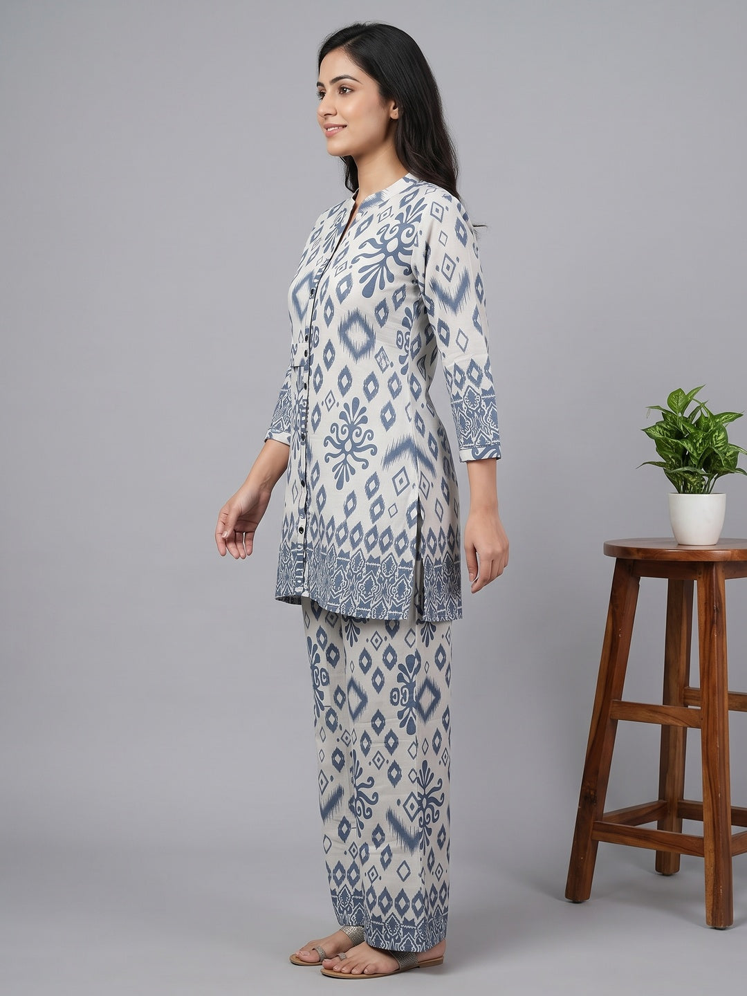 Grey Viscose Co-Ord Set Featuring Traditional Ikkat Style Prints with Matching Pant - Image 2