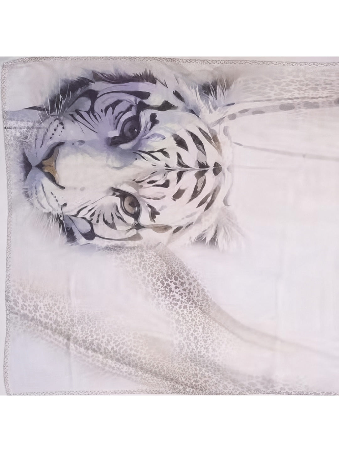 Peachmode White Tiger Printed Georgette Saree - Image 4