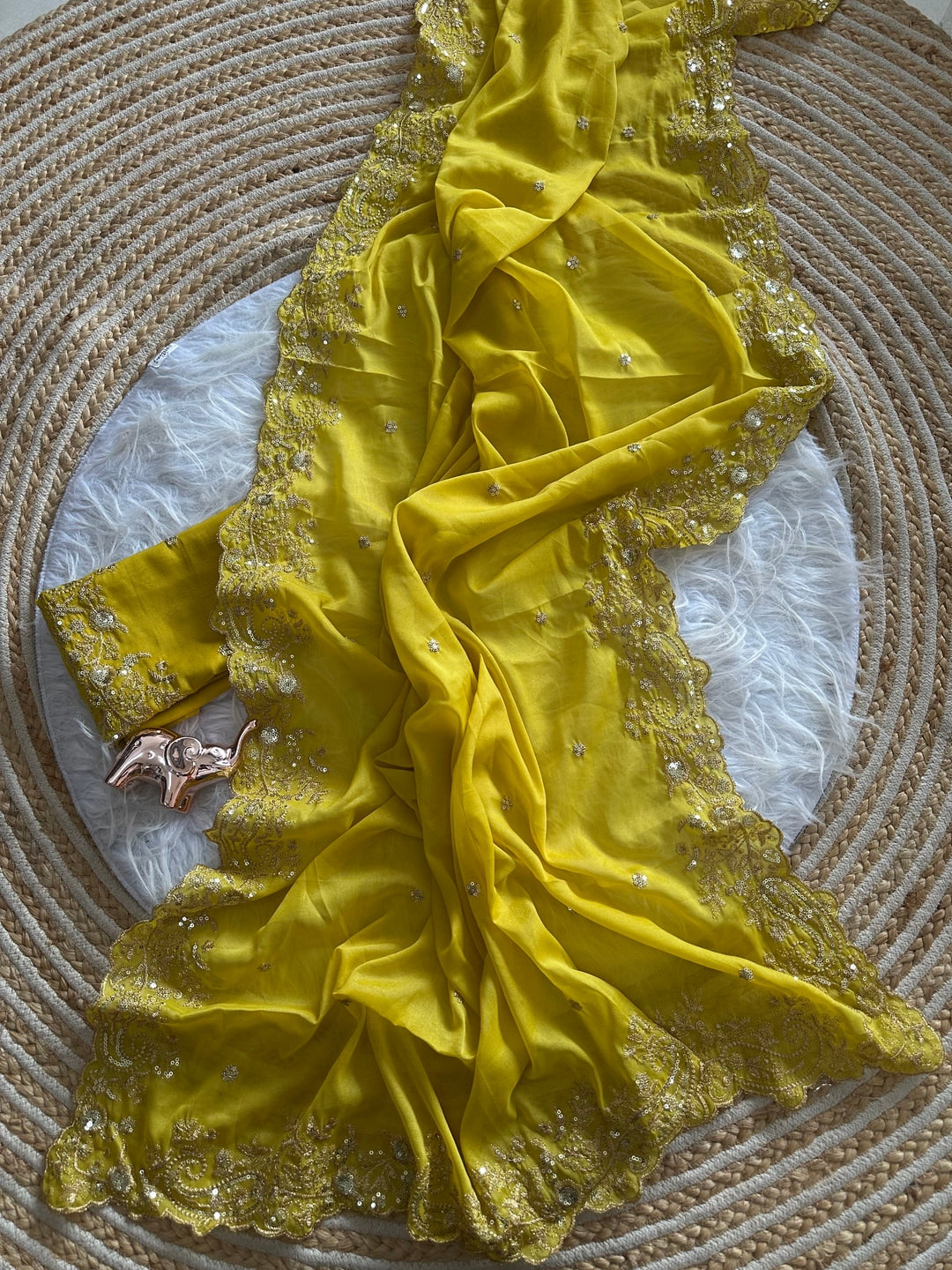 Peachmode Lemon Yellow Sequin Embroidered Georgette Saree - Image 4