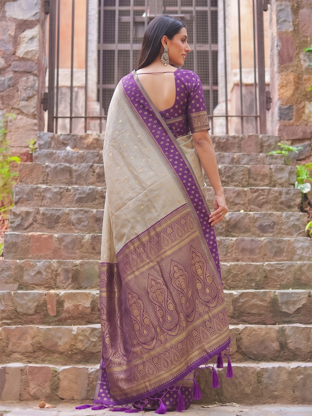 Peachmode Beige Purple Woven Border Cotton Saree - Image 3