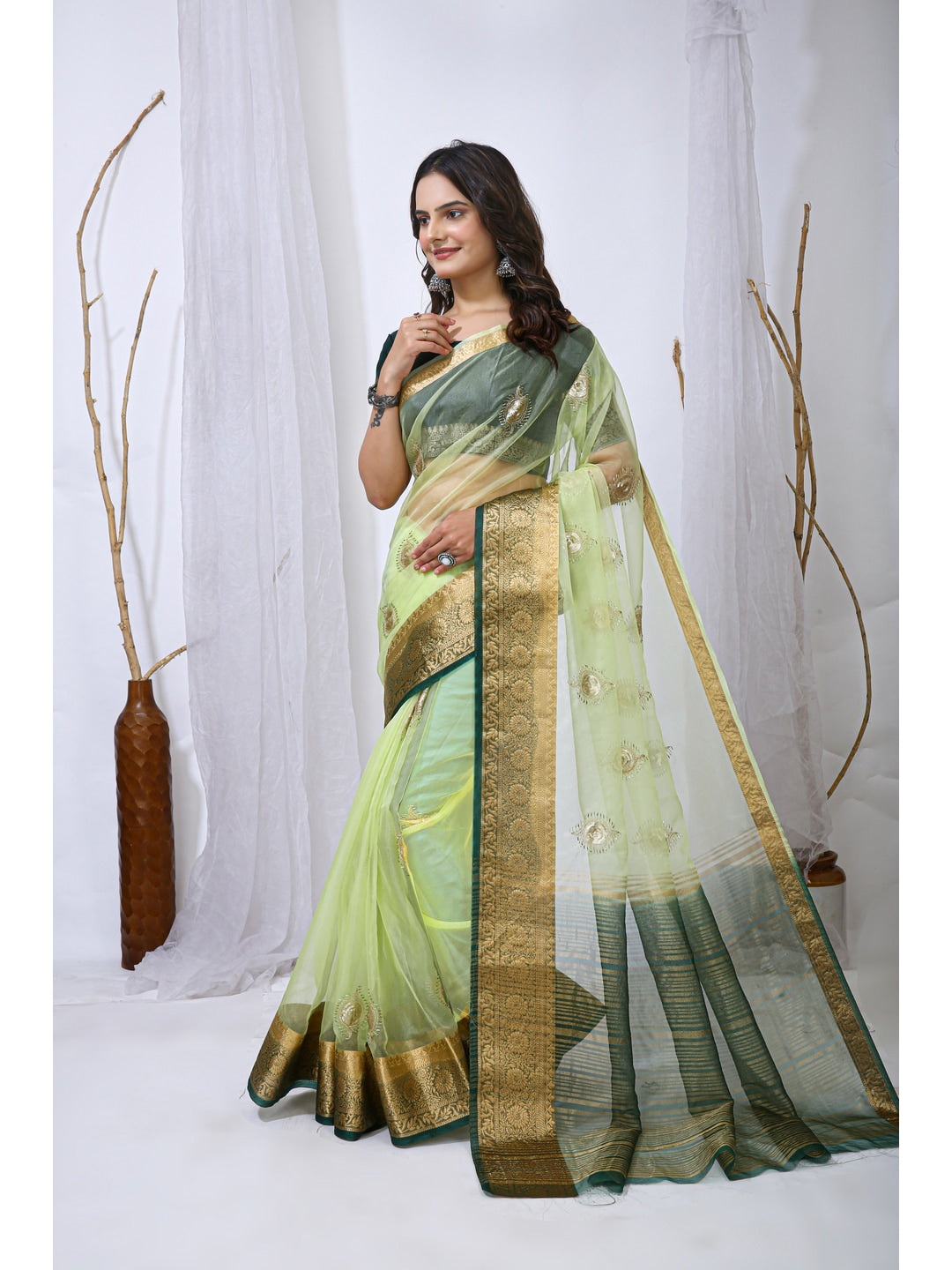 Peachmode Green Sequins Jacquard Kanchipuram Organza Saree - Image 2