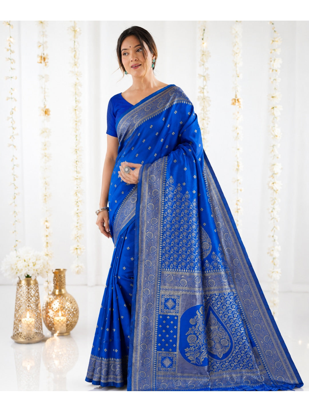 Peachmode Blue Jacquard Woven Kanchipuram Lichi Silk Saree - Image 4