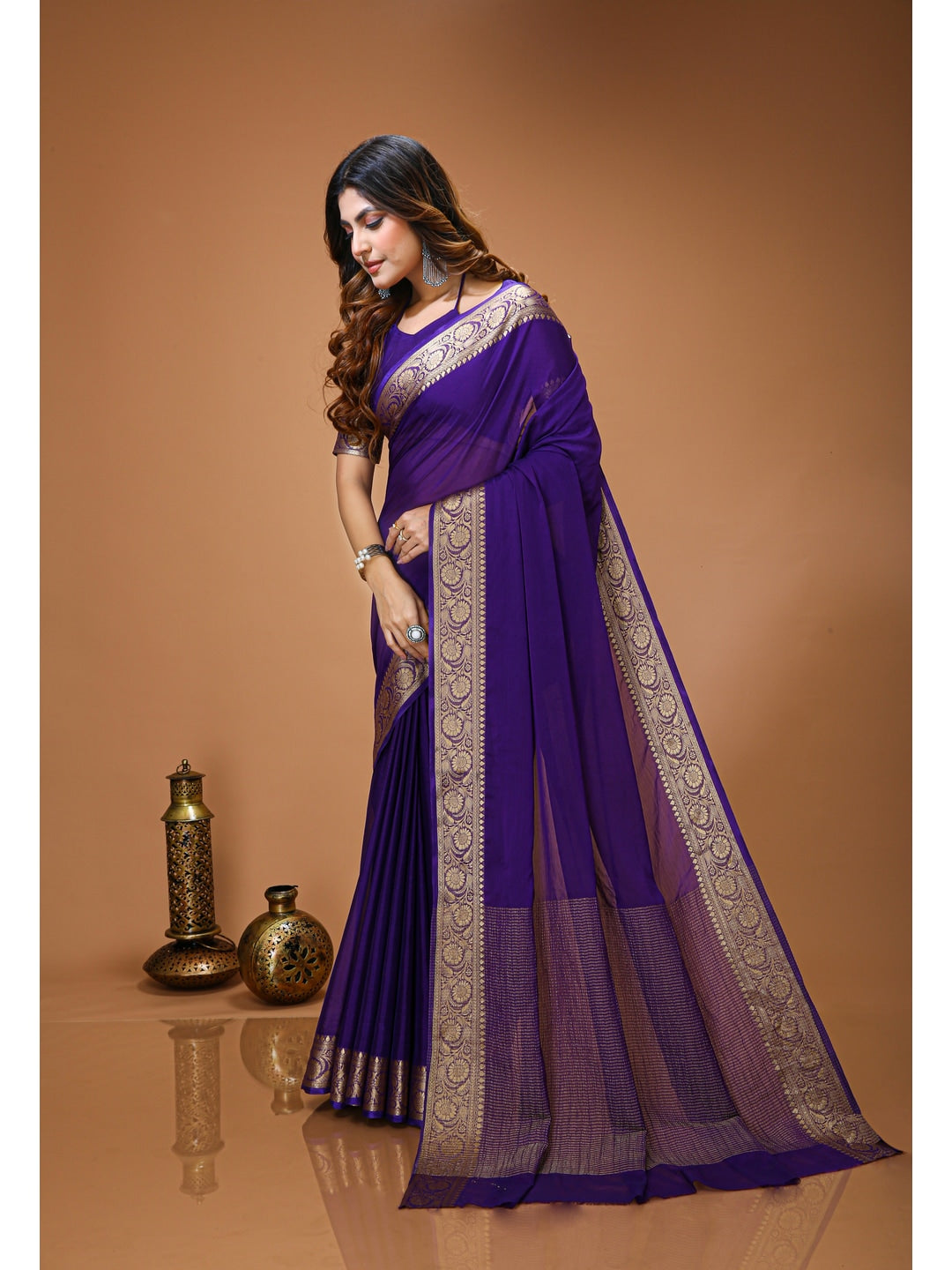 Peachmode Purple Zari Woven Silk Blend Saree - Image 2