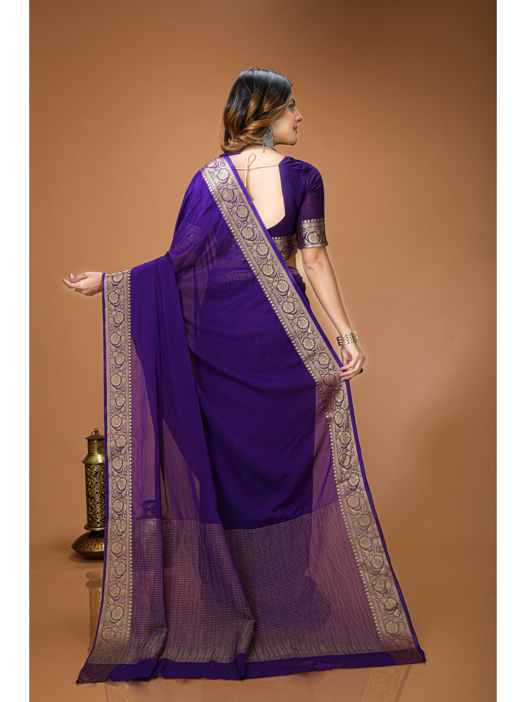 Peachmode Purple Zari Woven Silk Blend Saree - Image 3