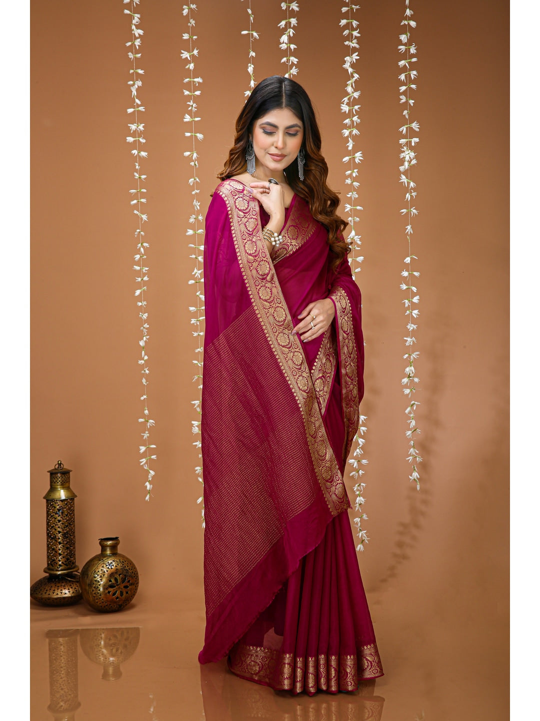 Peachmode Rani Pink Zari Woven Silk Blend Saree - Image 3