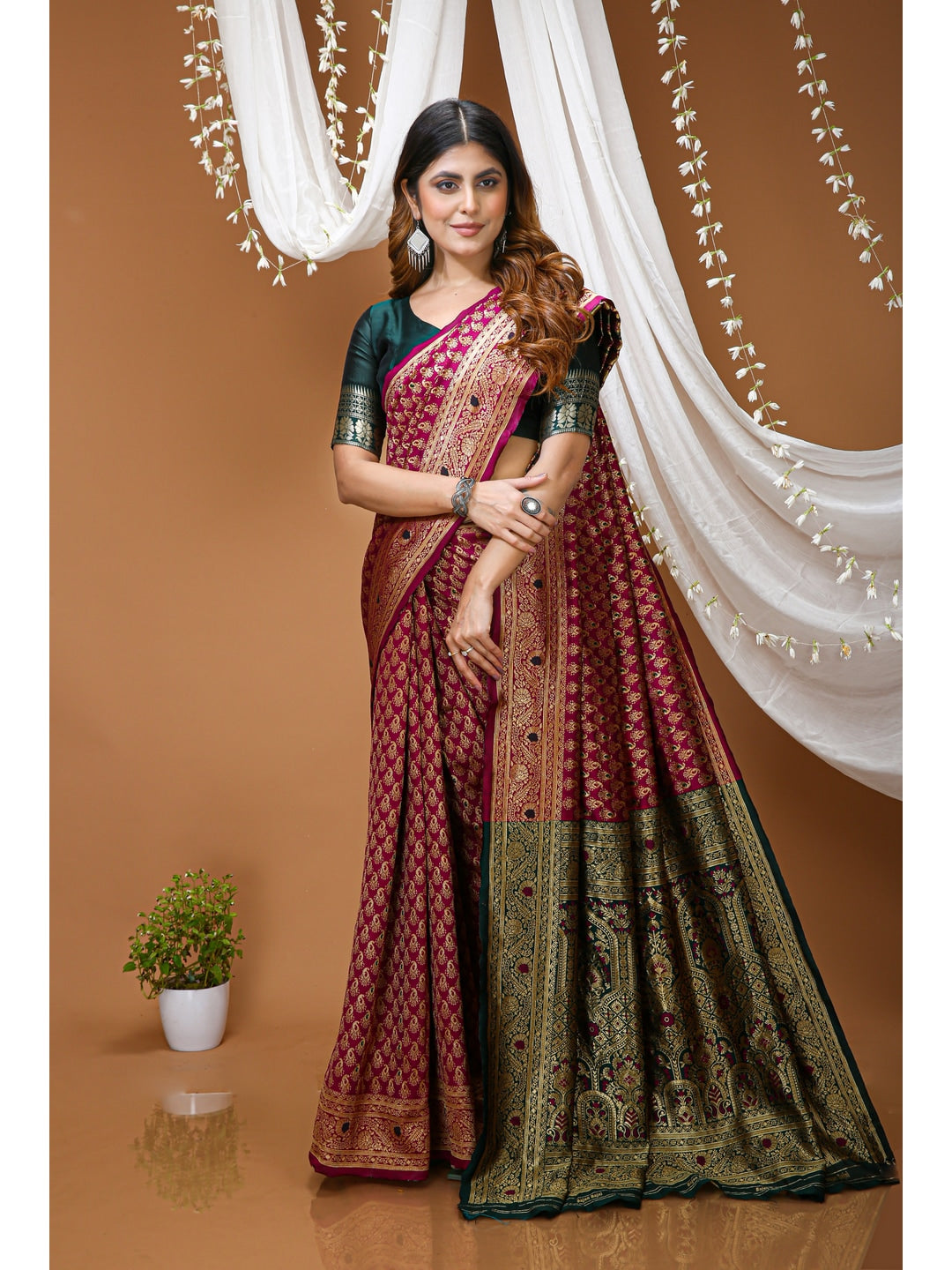 Peachmode Wine Jacquard Woven Soft Silk Kanchipuram Saree - Image 4