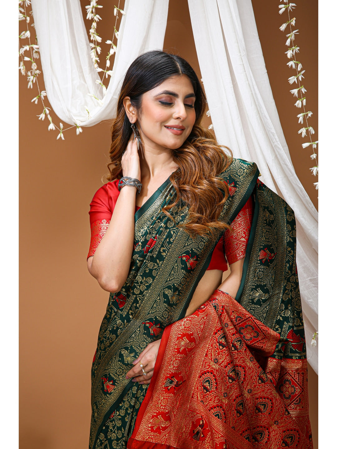 Peachmode Green Heritage Jacquard Buta Soft Lichi Silk Saree - Image 5