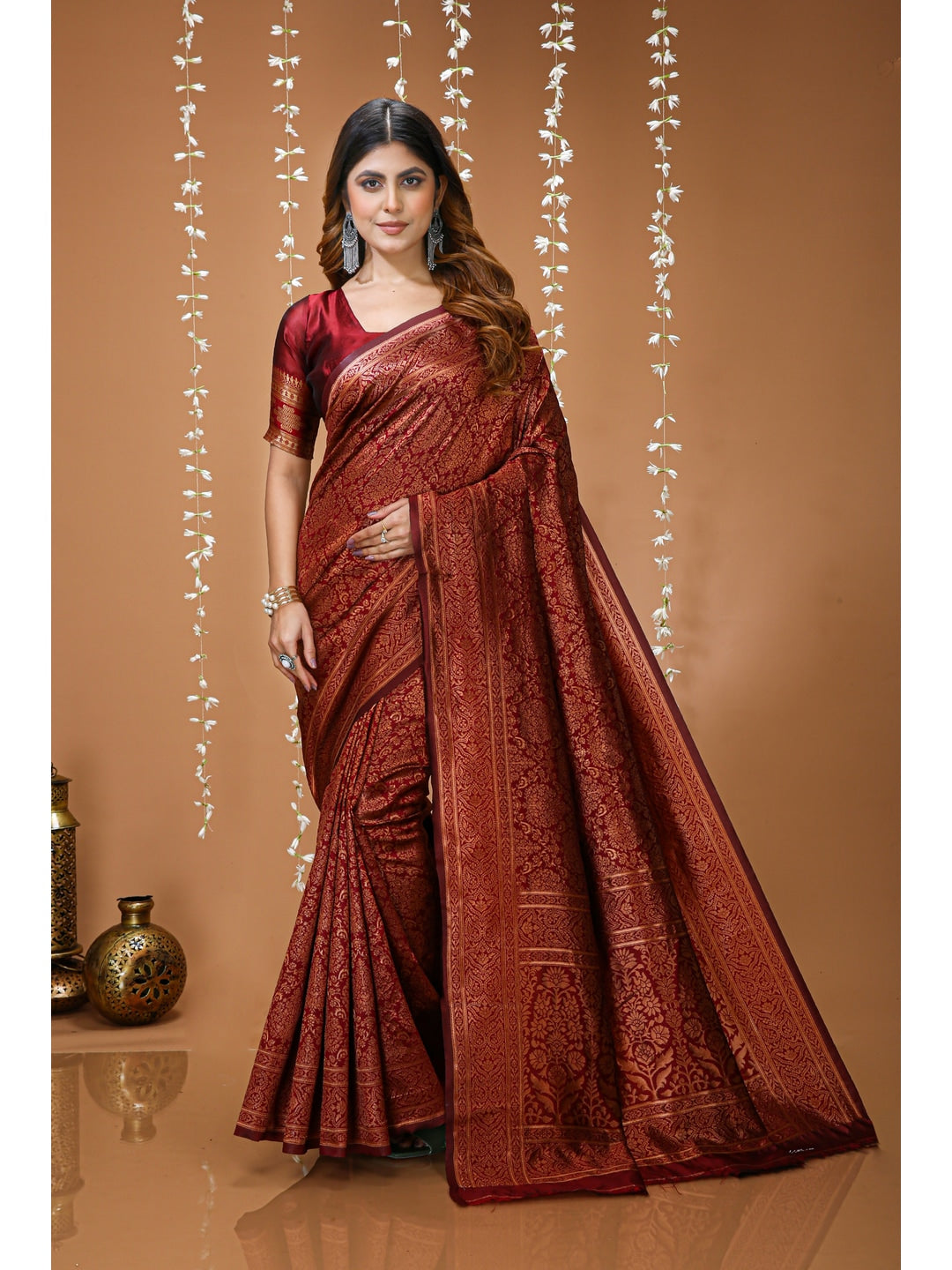 Peachmode Red Jacquard Woven Soft Lichi Silk Kanchipuram Saree - Image 1