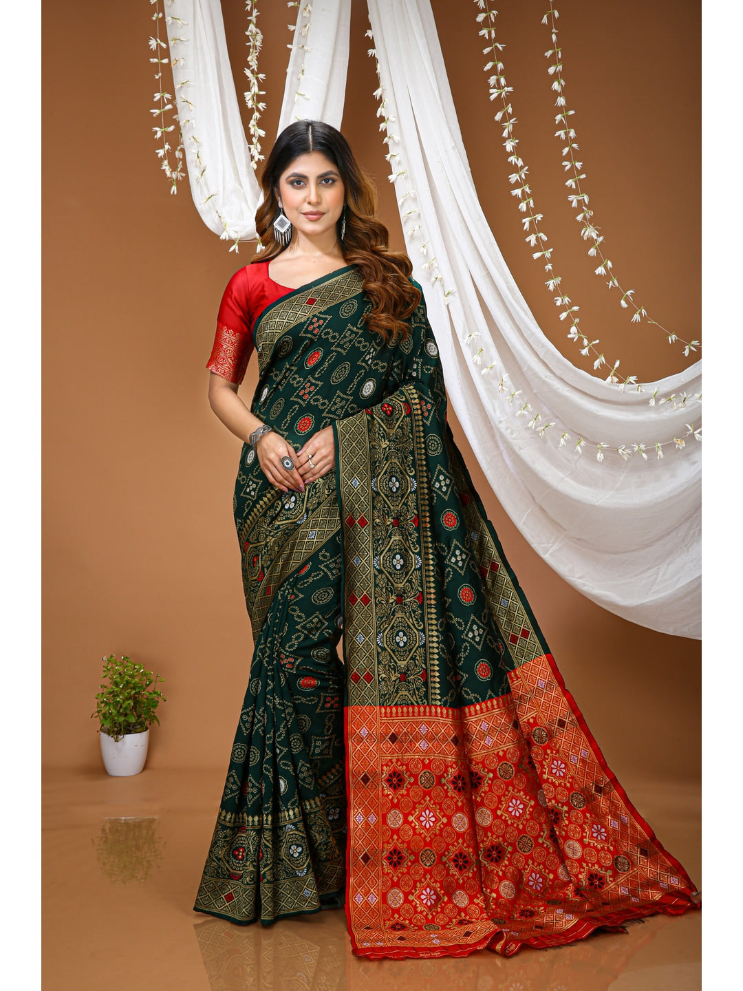 Peachmode Green Heavy Pallu Soft Lichi Silk Kanchipuram Saree - Image 1