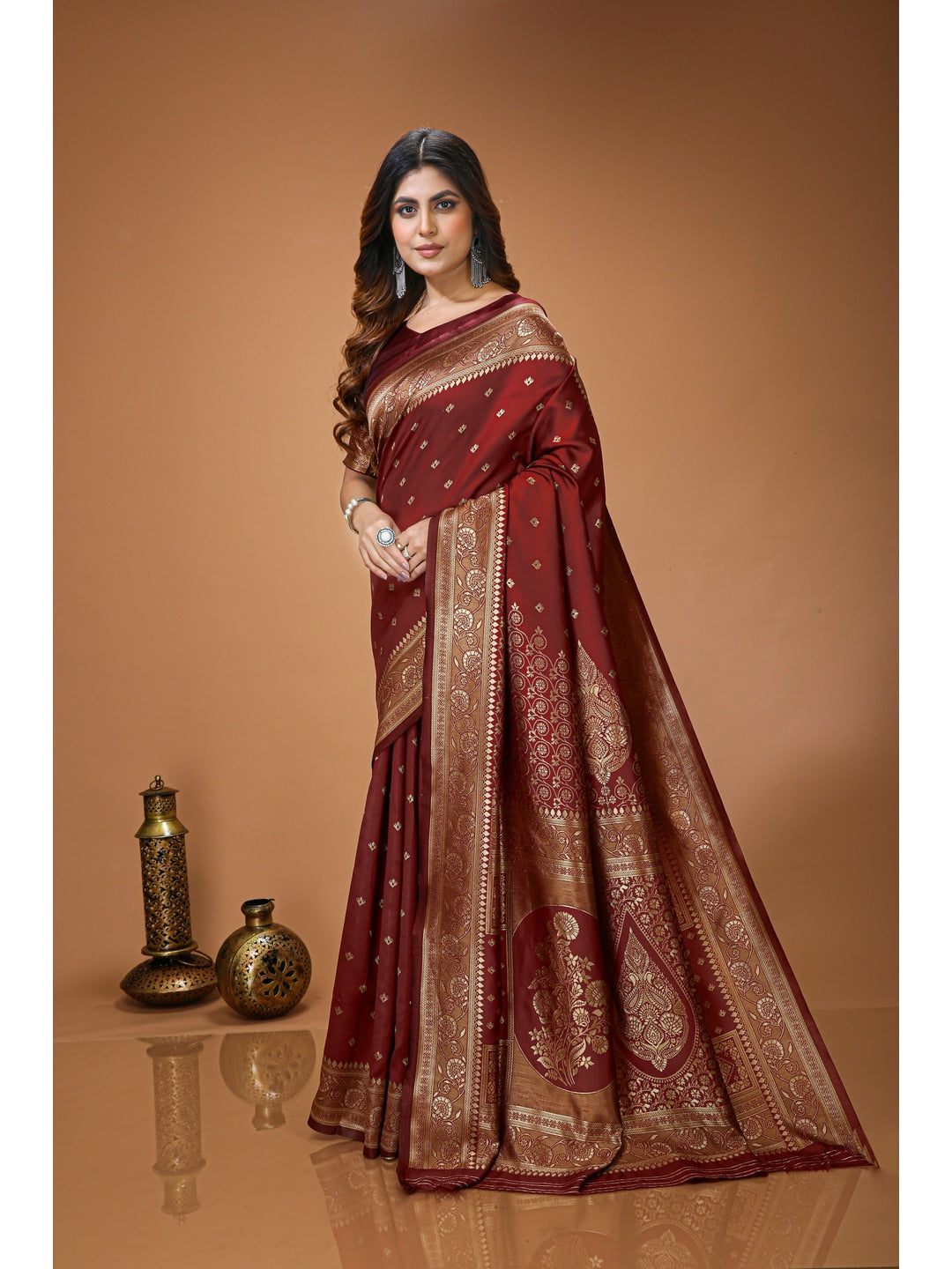 Peachmode Red Grand Pallu Soft Lichi Silk Saree - Image 2