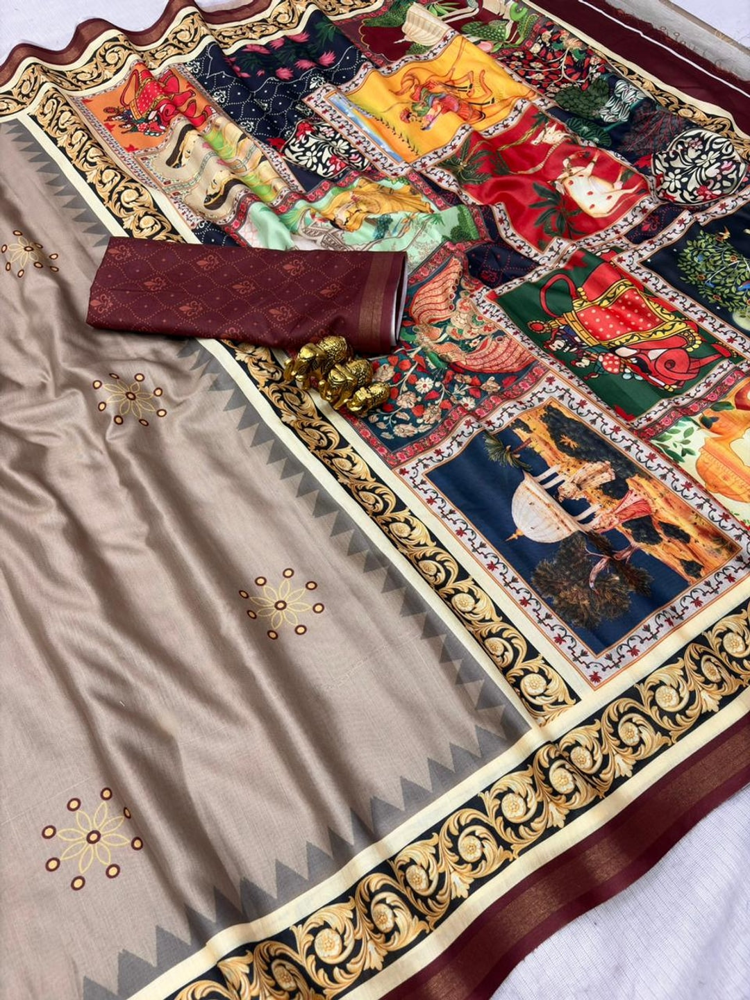 Peachmode Taupe Digital Printed Mul Cotton Saree - Image 3