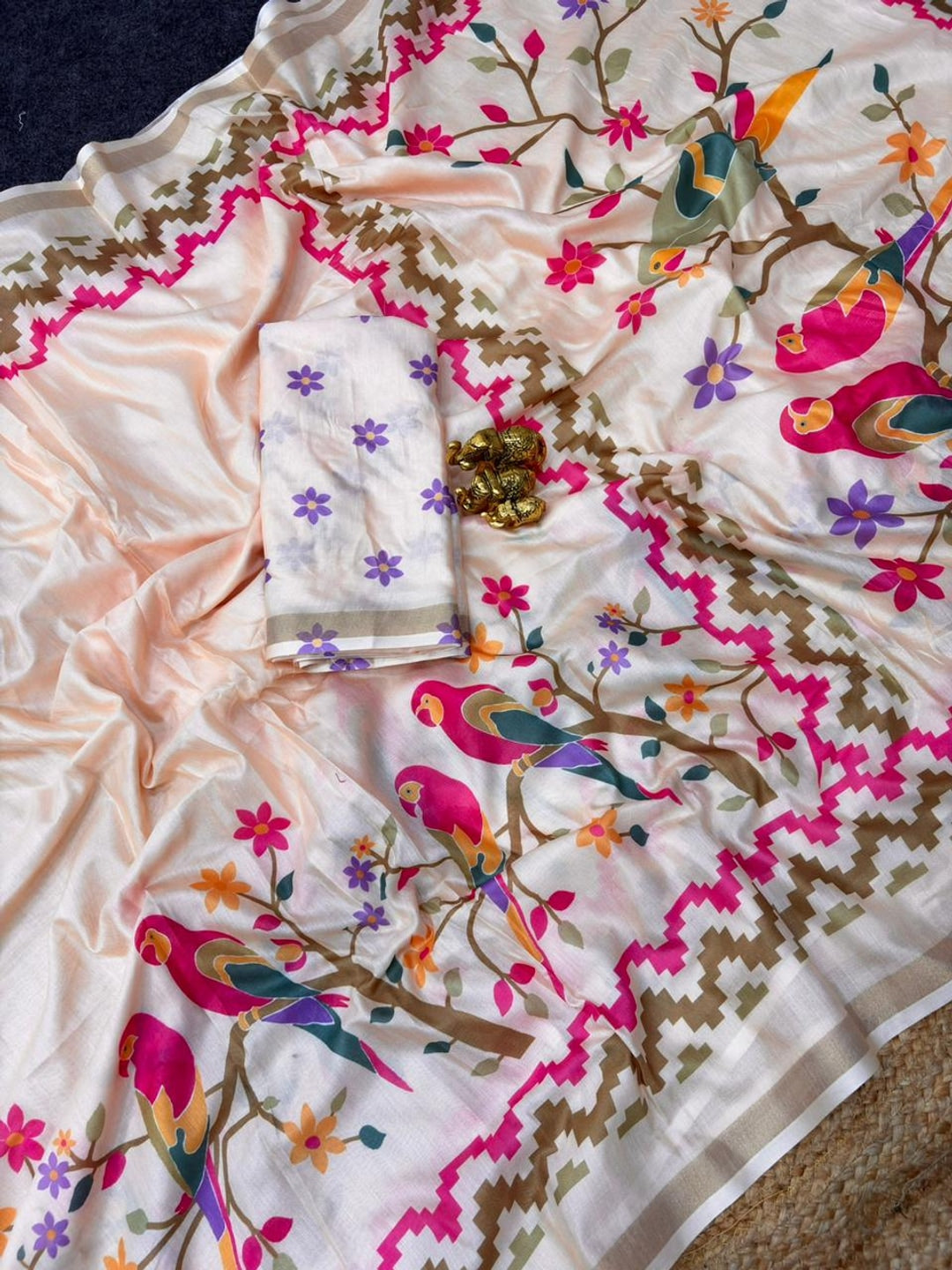 Peachmode Peach Digital Printed Mul Cotton Saree - Image 3