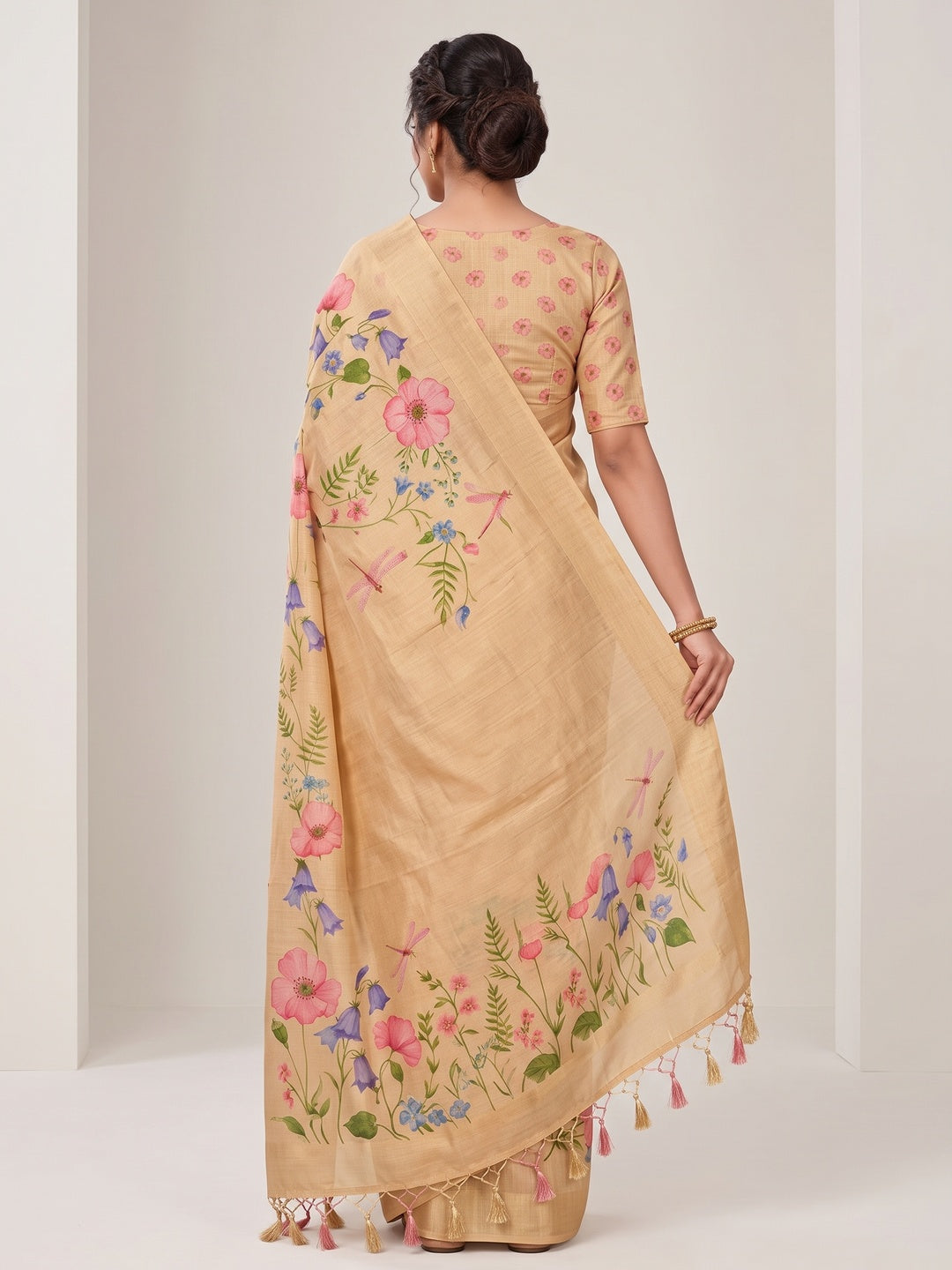 Peachmode Chikoo Garden Floral Printed Art Silk Saree - Image 3