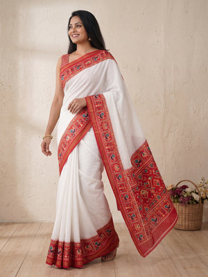 Peachmode White Digital Printed Mul Cotton Saree - Image 1