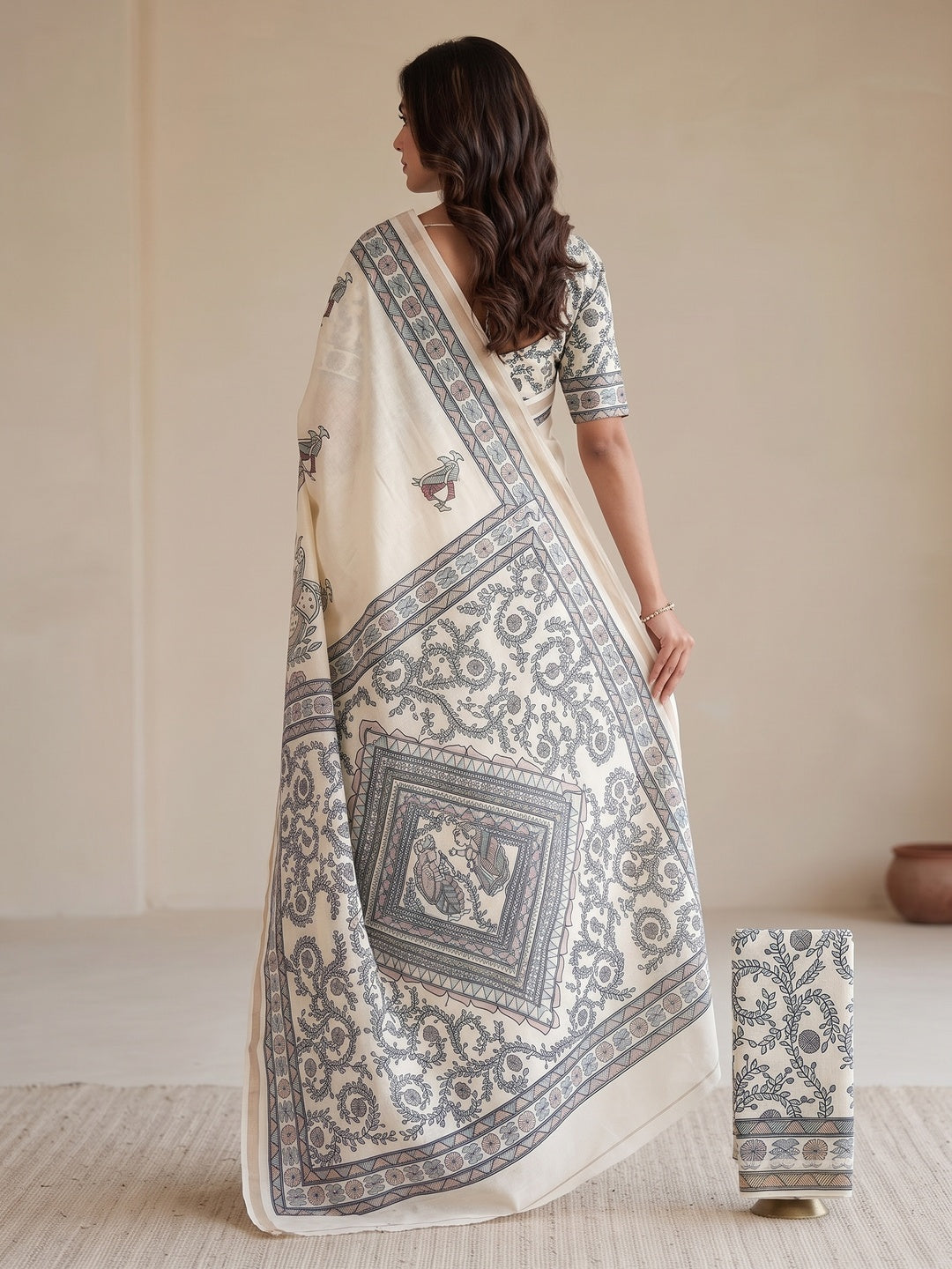 Peachmode Cream Digital Printed Mul Cotton Saree - Image 4