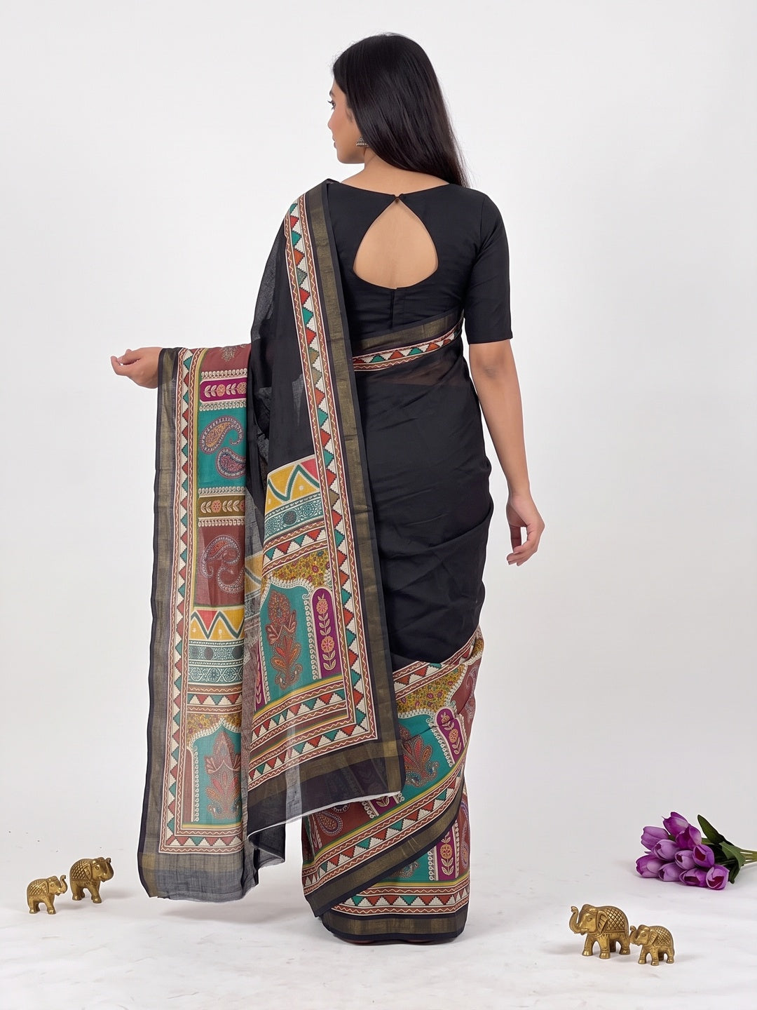 Peachmode Black Digital Printed Mul Cotton Saree - Image 4