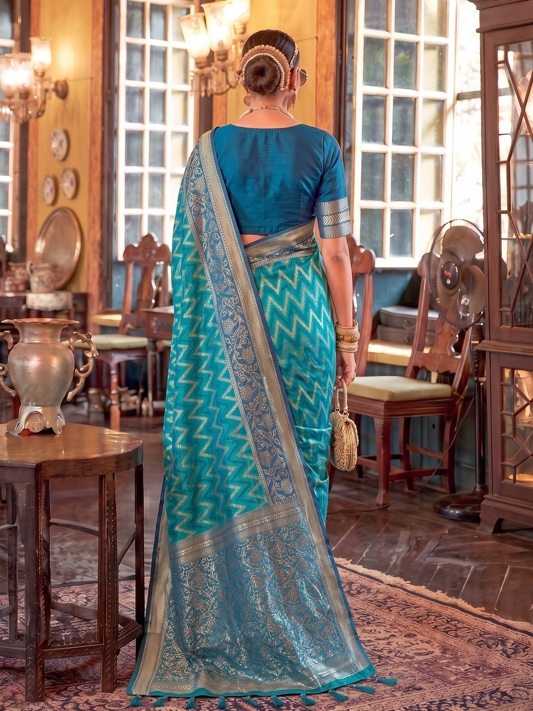 Peachmode Teal Blue Silk Blend Woven Saree - Image 3