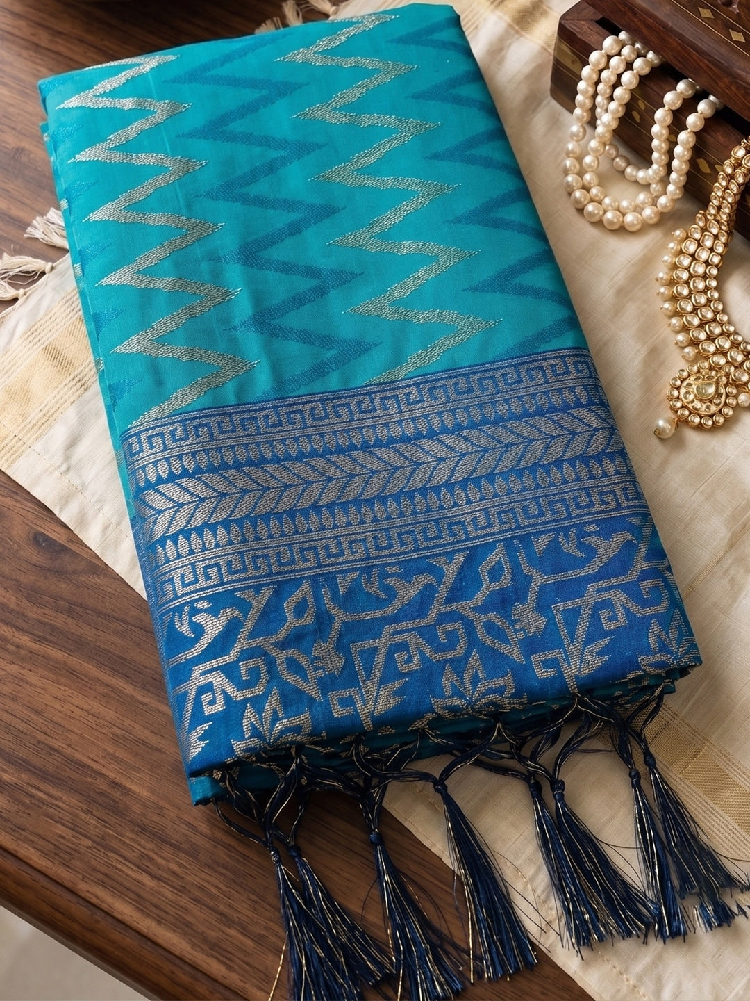 Peachmode Teal Blue Silk Blend Woven Saree - Image 4