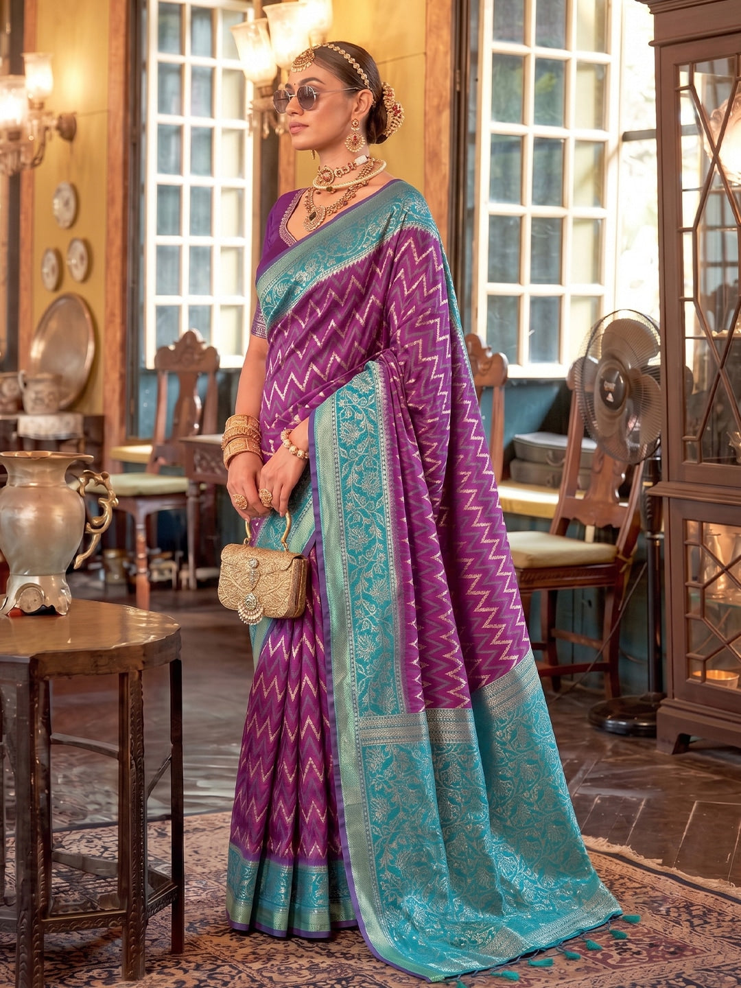 Peachmode Purple Silk Blend Woven Saree - Image 3