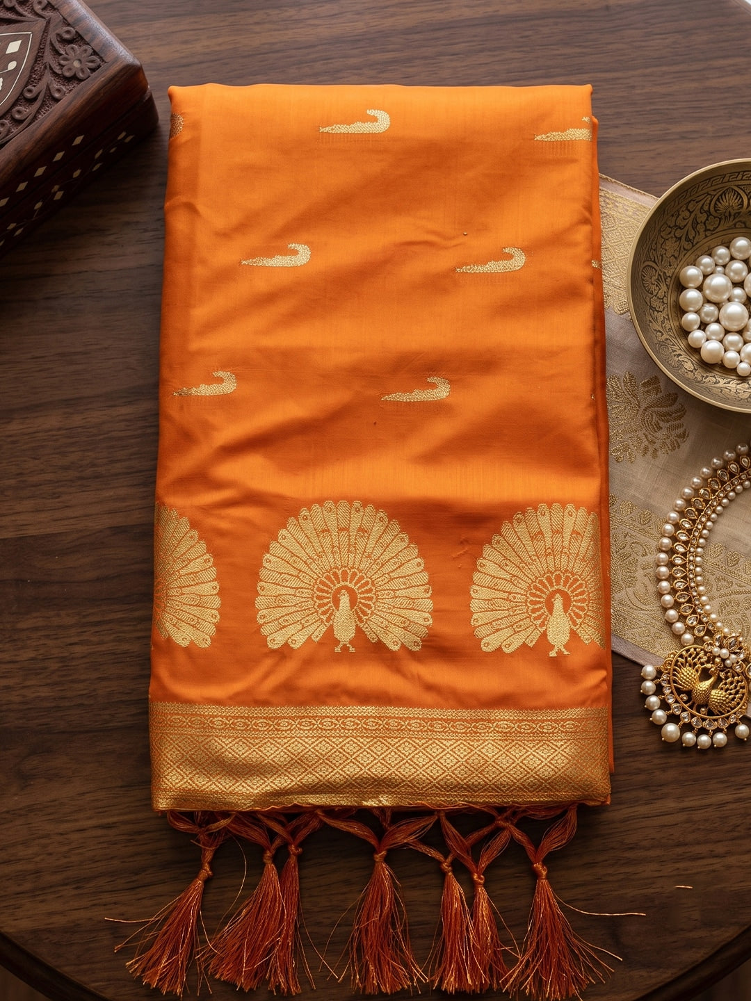 Peachmode Yellow Soft Silk Woven Saree - Image 4