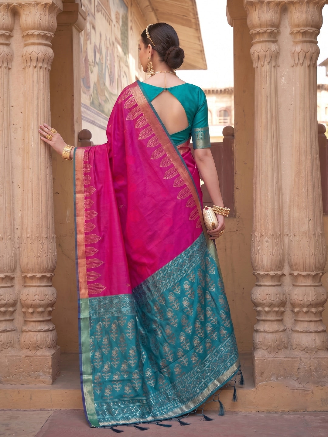 Peachmode Pink Soft Silk Woven Saree - Image 3