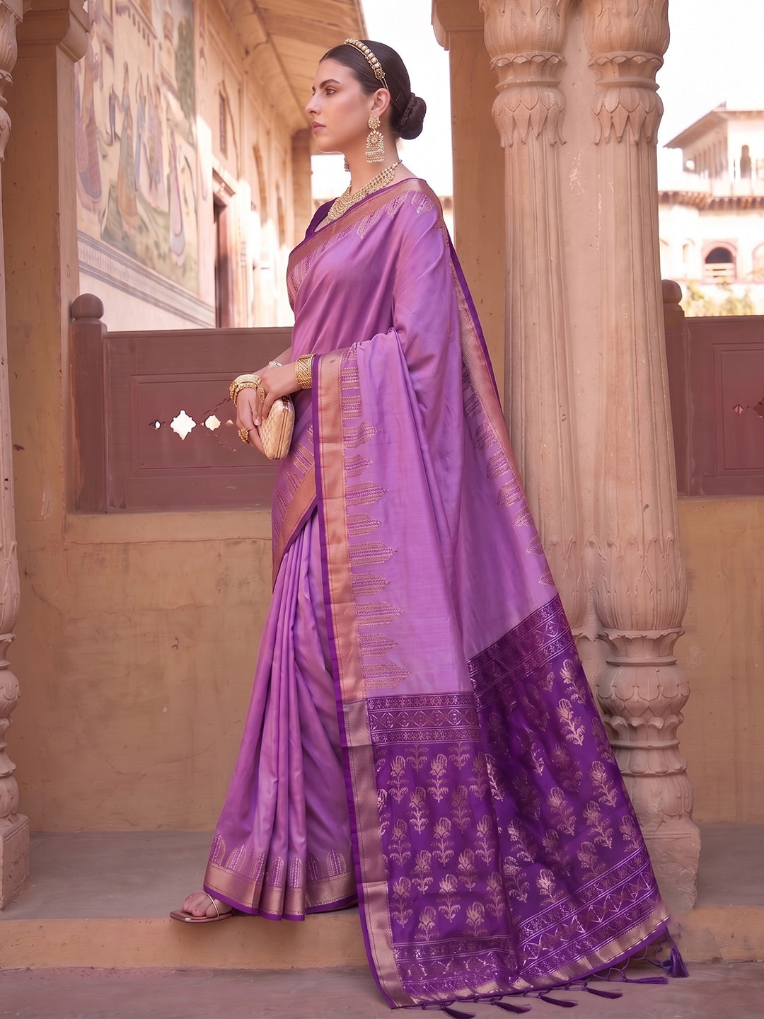 Peachmode Violet Soft Silk Woven Saree - Image 3