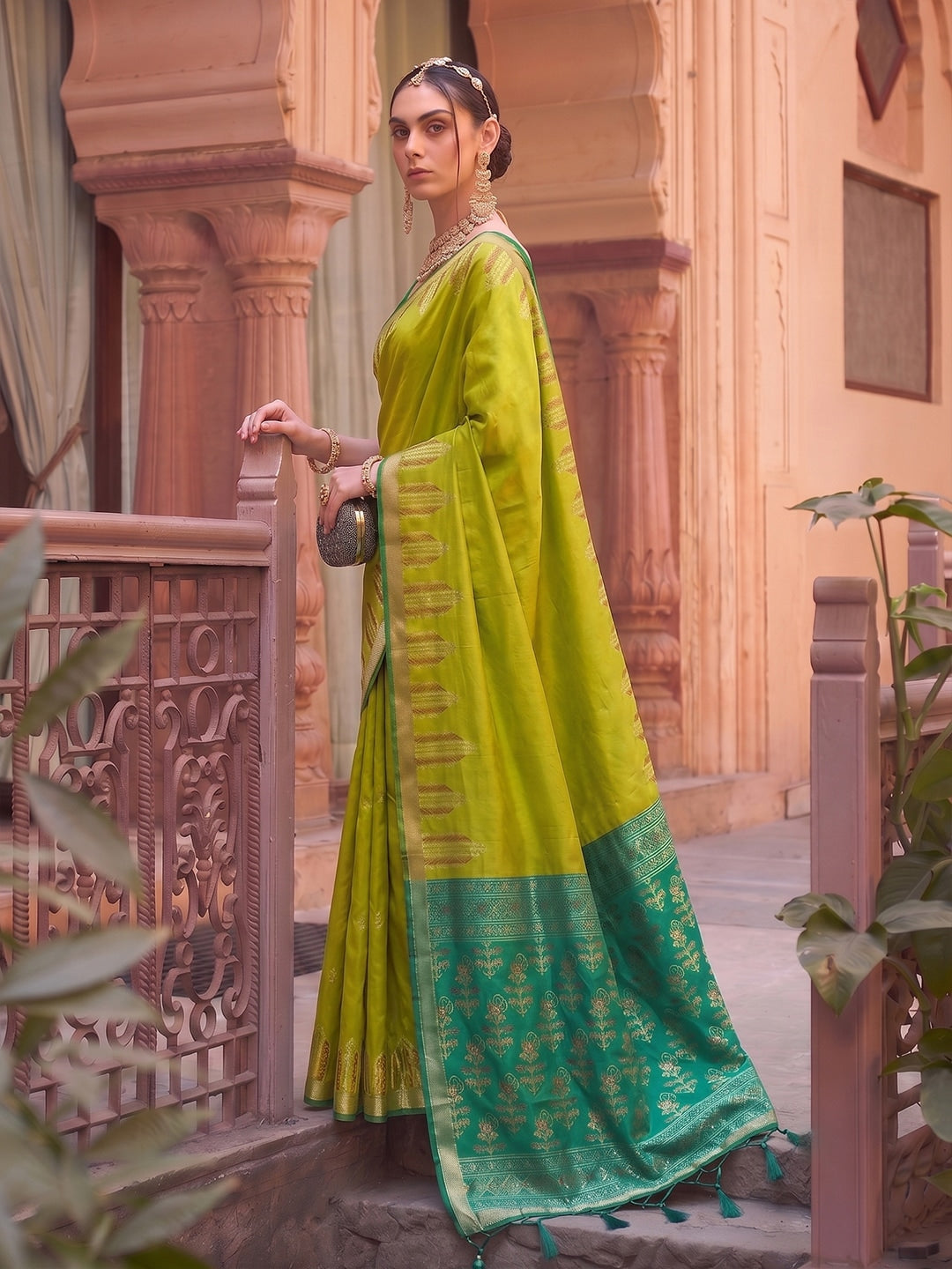 Peachmode Mustrd Green Soft Silk Woven Saree - Image 2