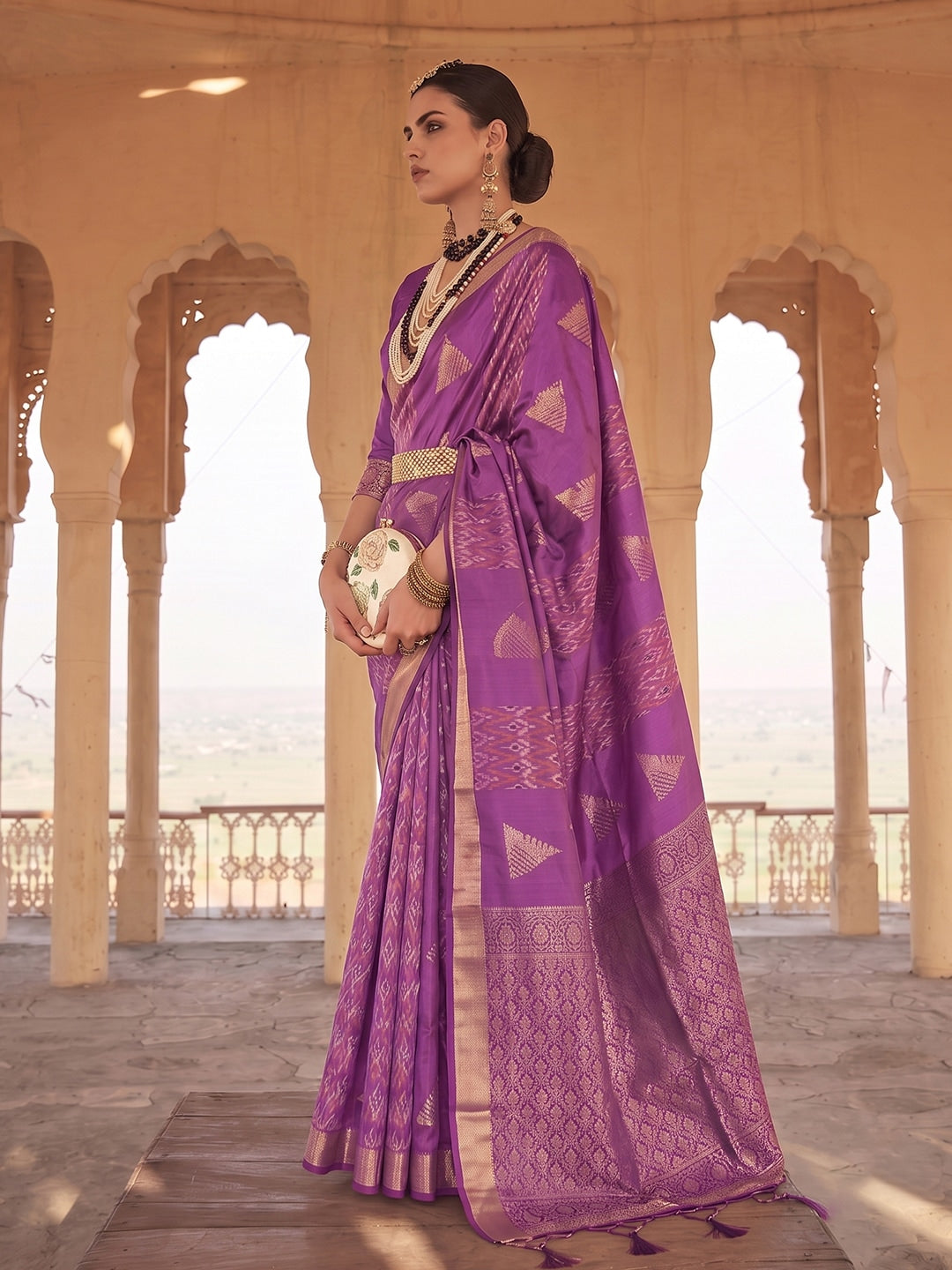 Peachmode Violet Soft Silk Woven Saree - Image 3