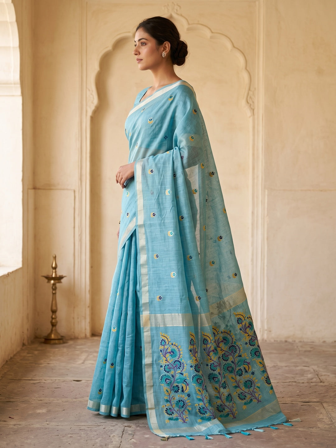 Peachmode Light Blue Cotton Blend Jamdani Woven Saree - Image 3