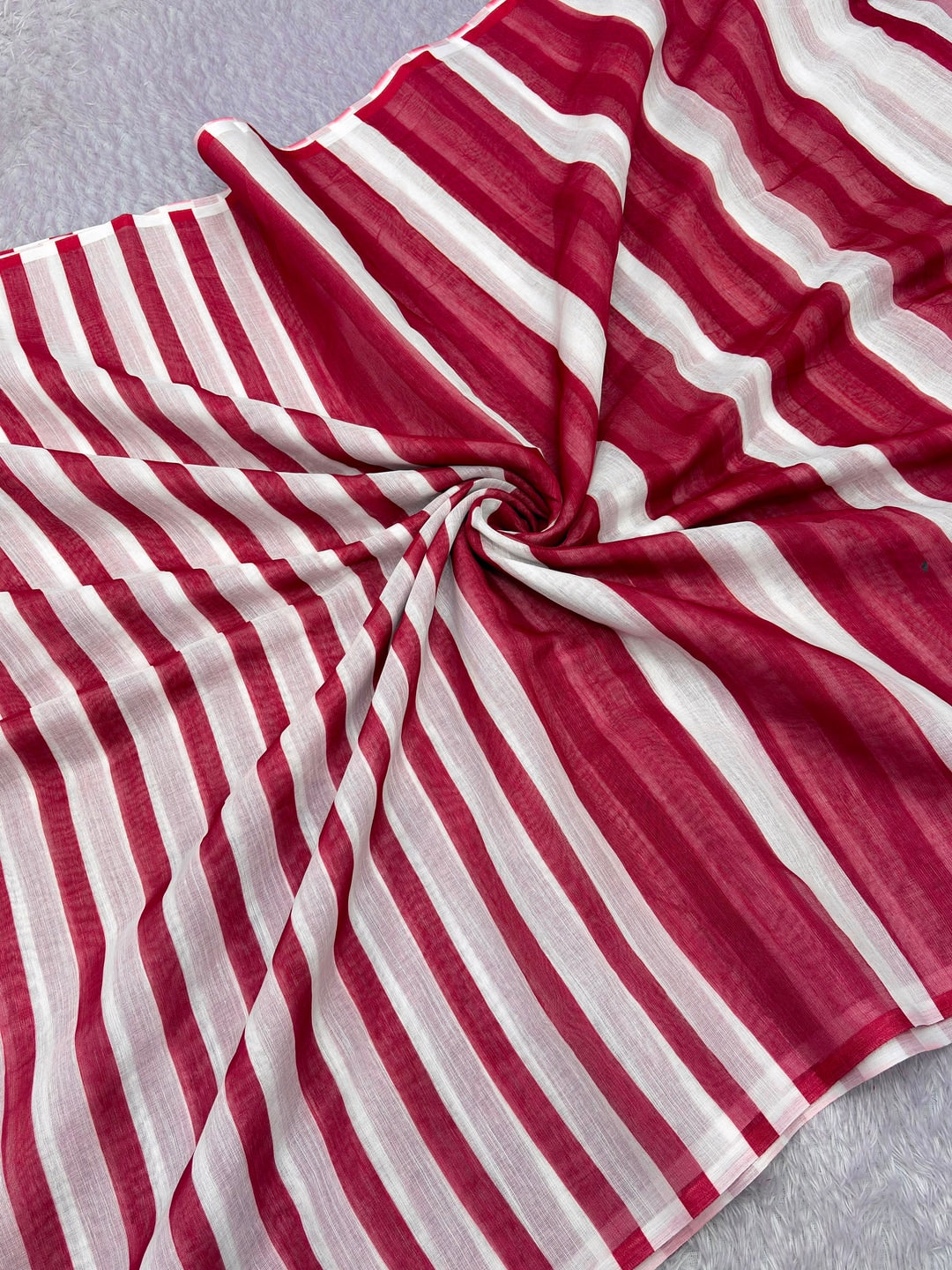 Peachmode Red Striped Linen Cotton Saree - Image 2