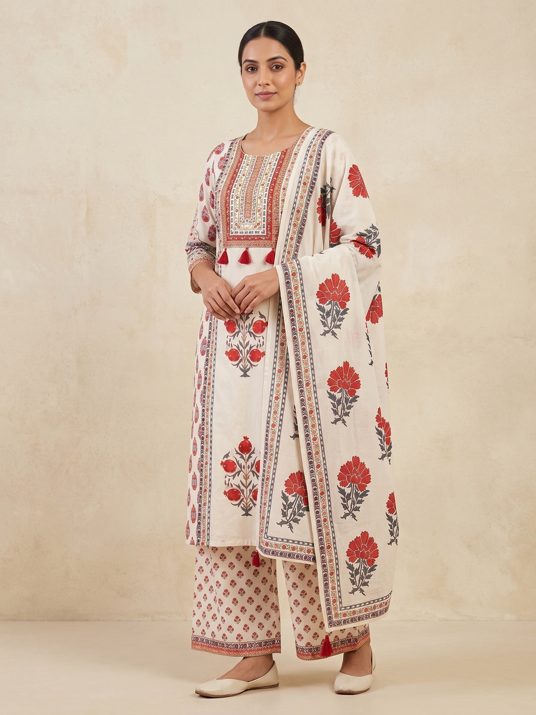 Peachmode Off White Pure Cotton Floral Printed Salwar Suit Set - Image 1
