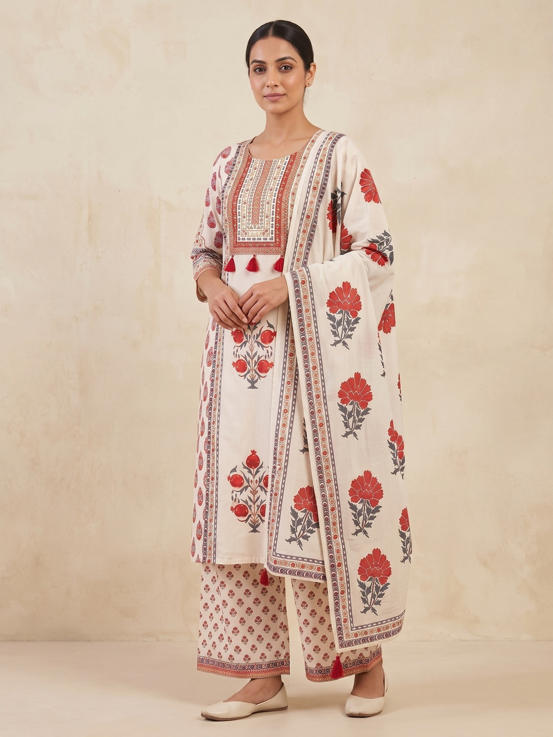 Peachmode Off White Pure Cotton Floral Printed Salwar Suit Set - Image 2