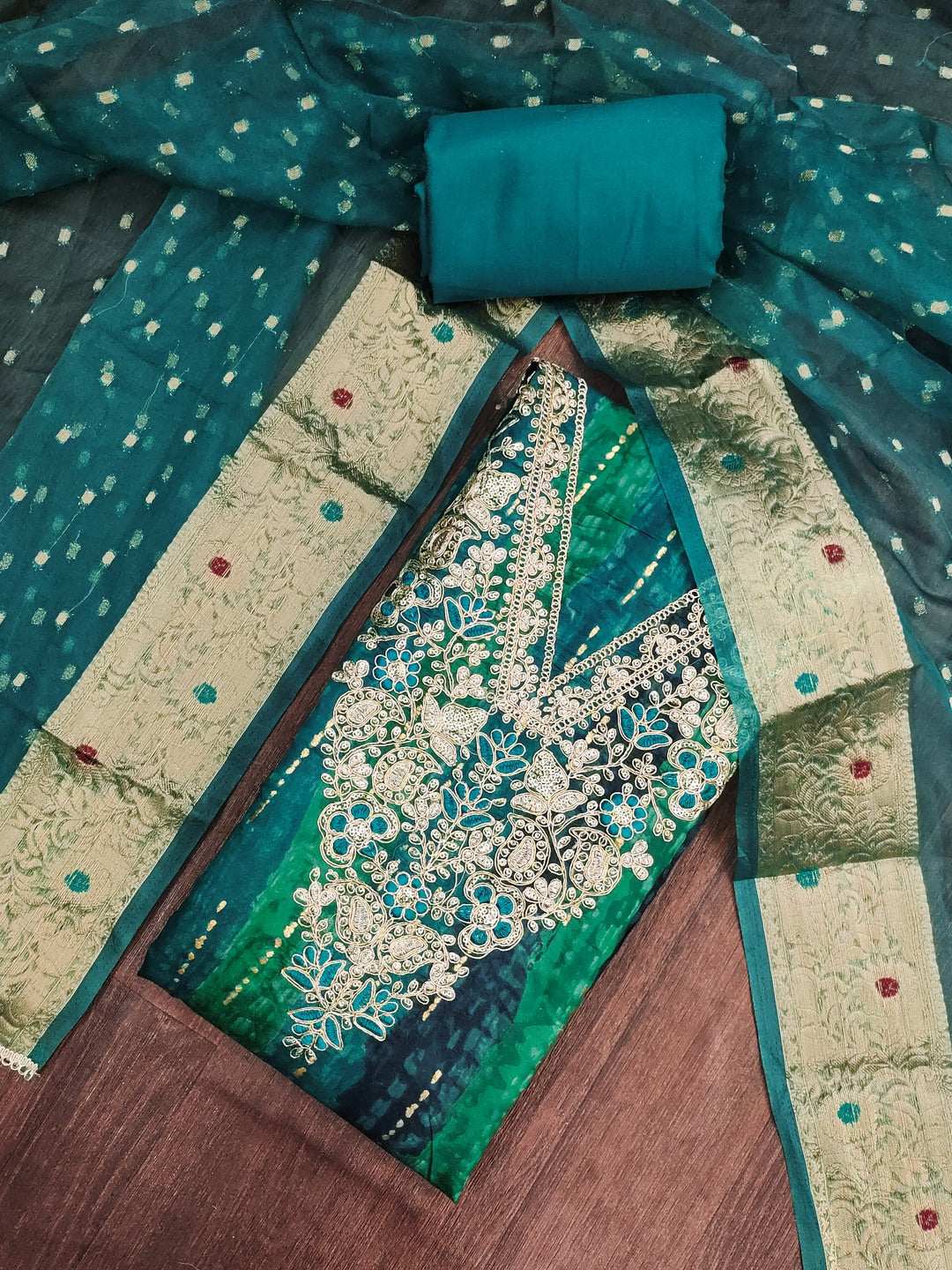 Peachmode Green Unstitched Dress Material - Image 3