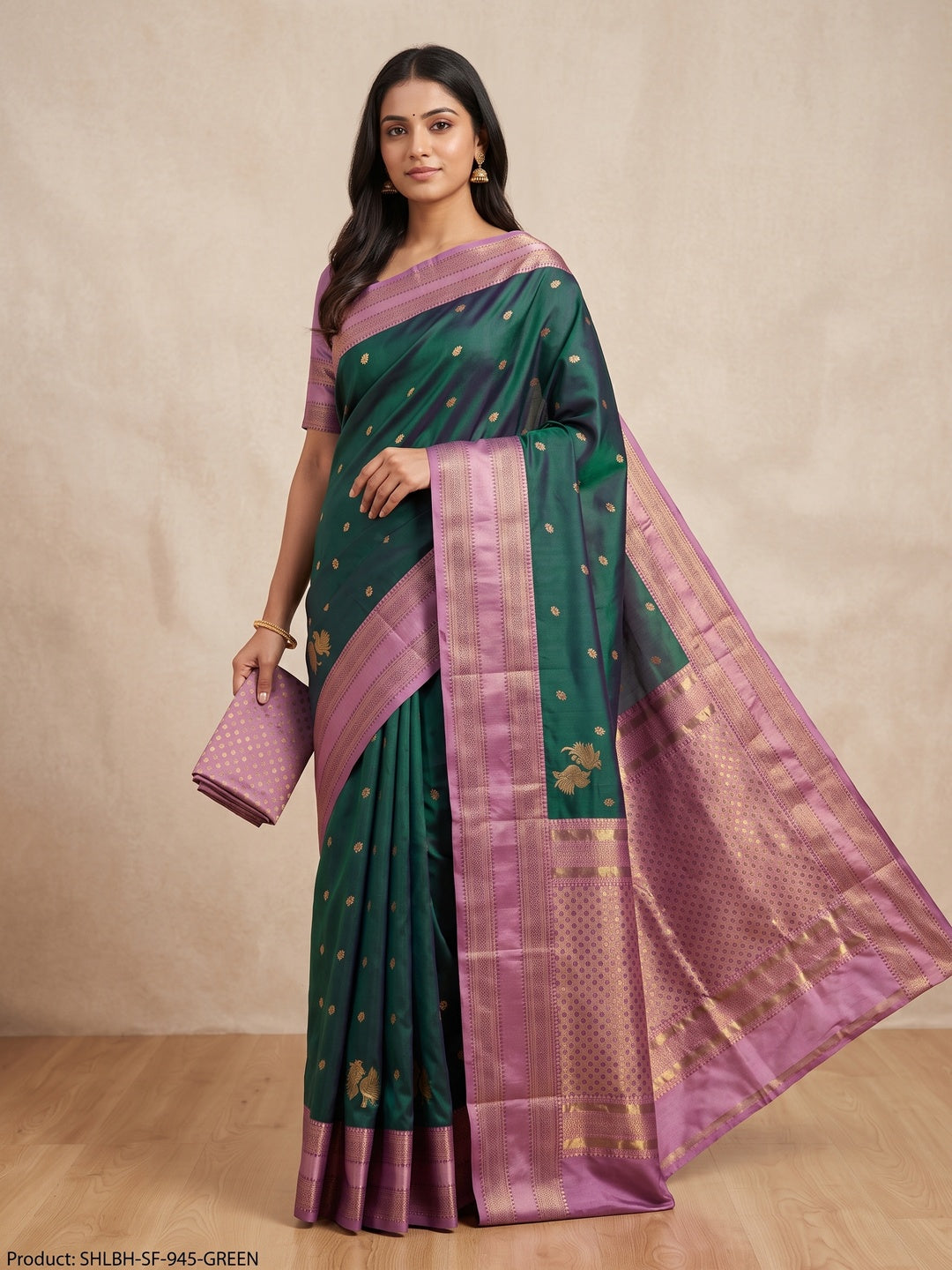 Green Traditional Kanjivaram Silk Saree Featuring Classic Zari Butti Weaving - Image 1